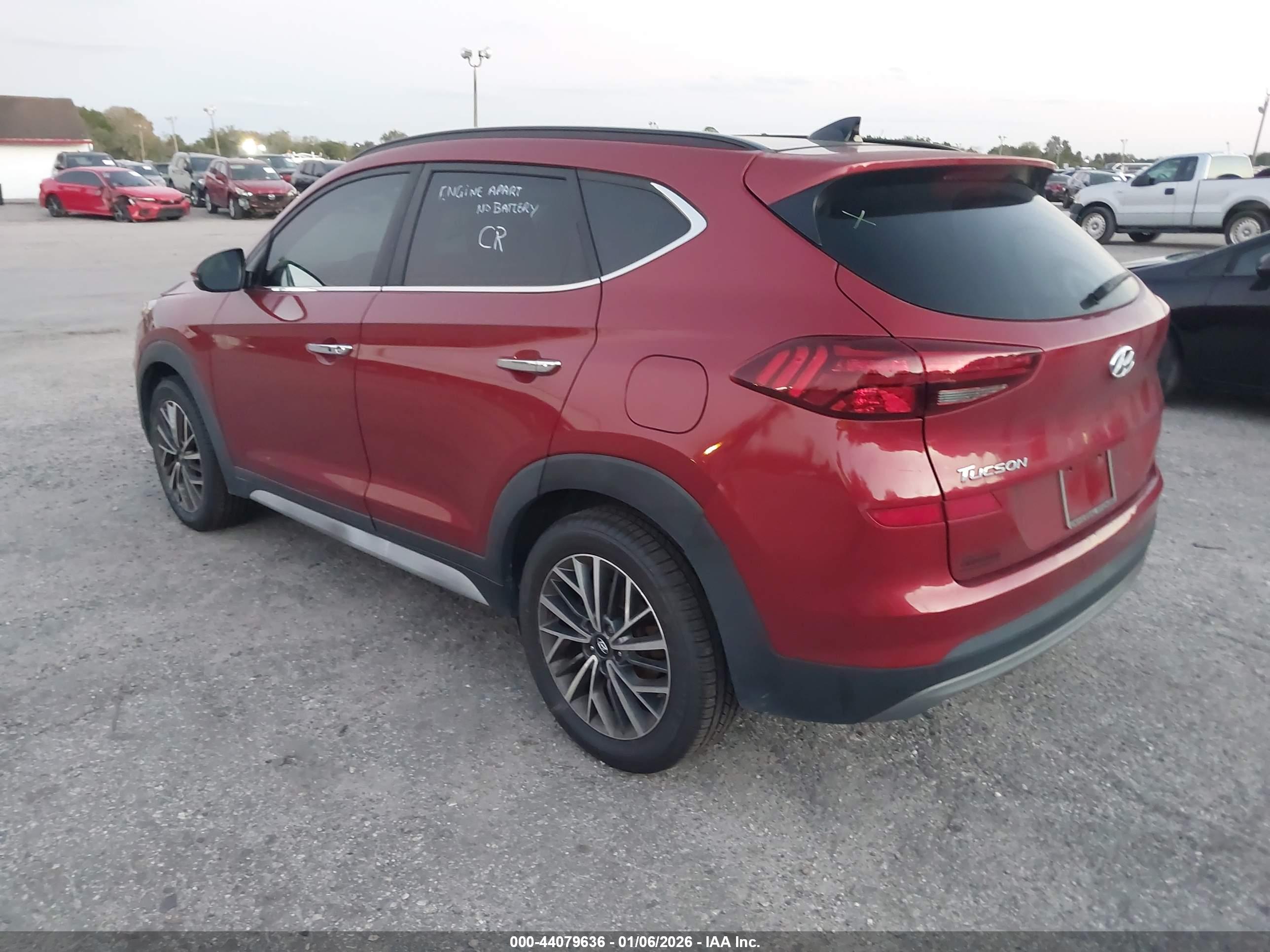 HYUNDAI TUCSON image 3