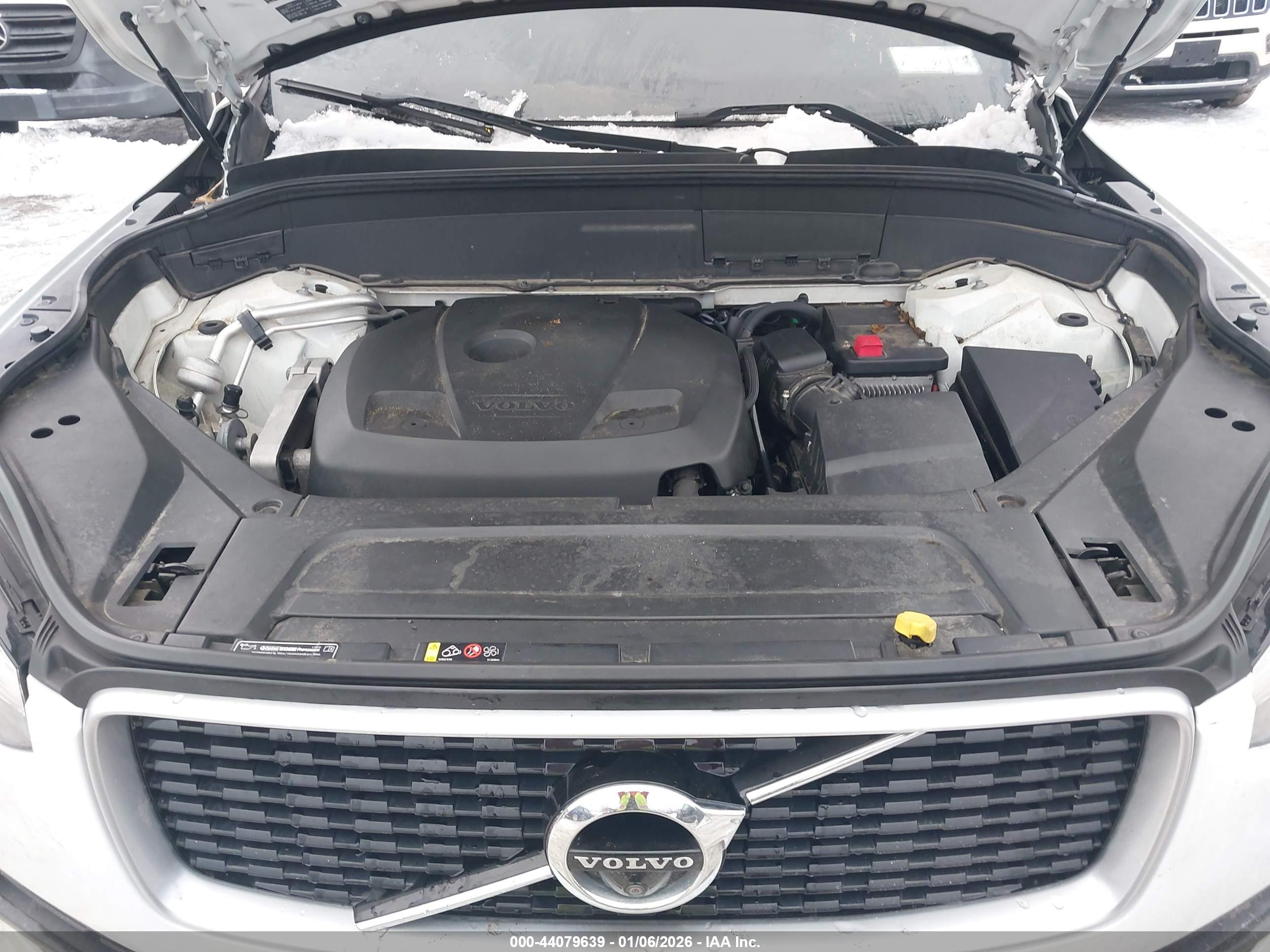 VOLVO XC90 image 10
