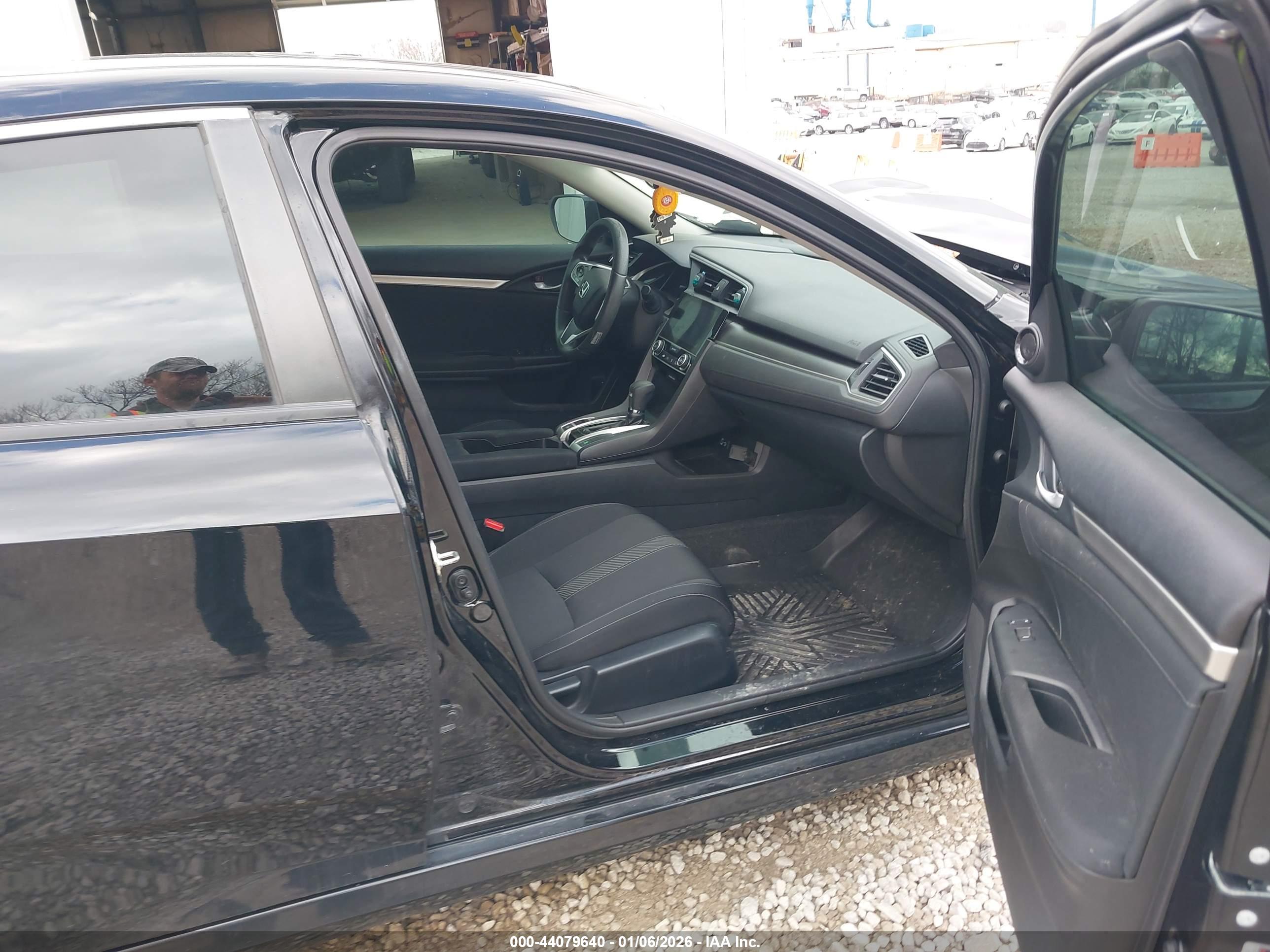 HONDA CIVIC image 5