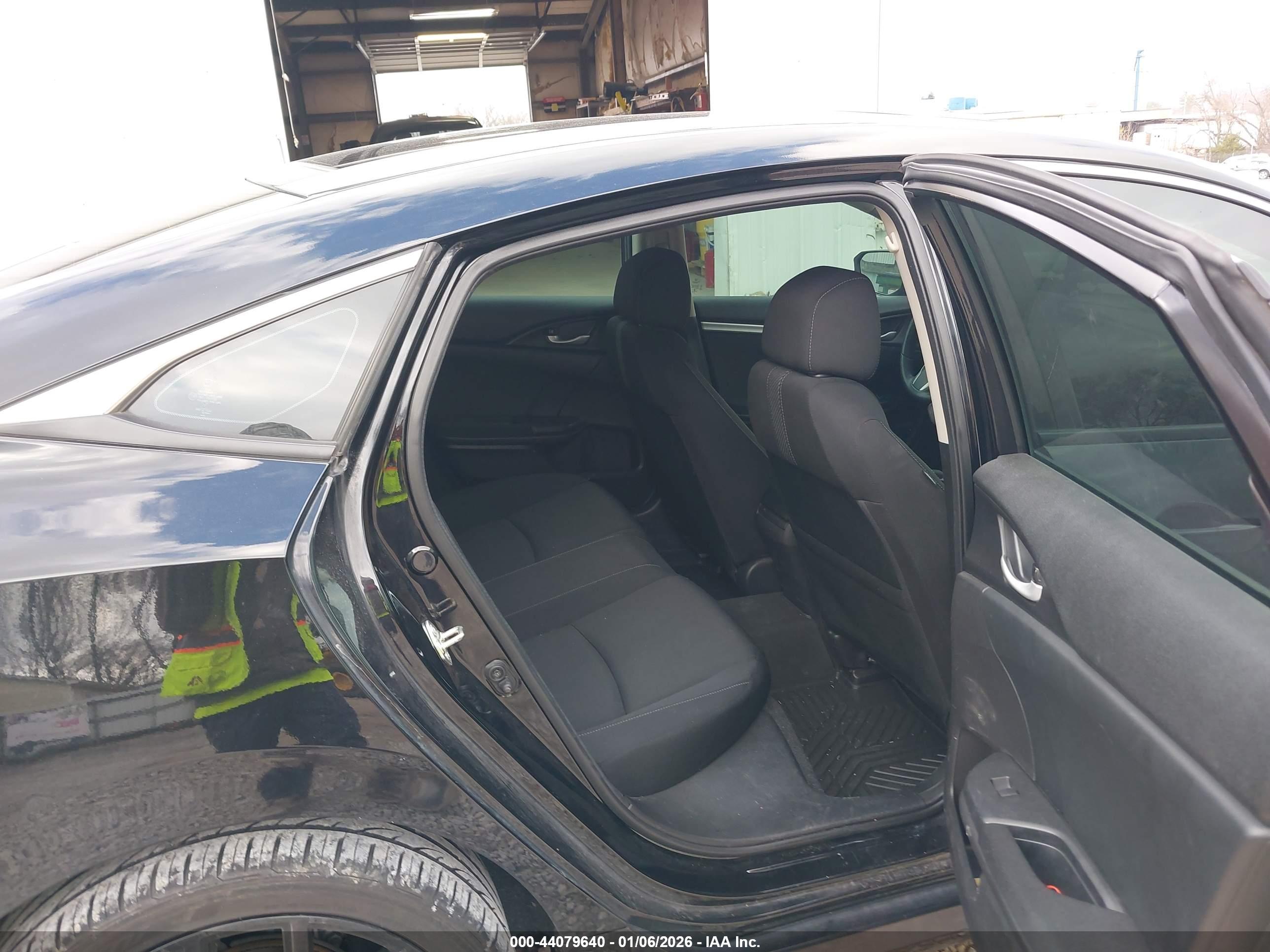HONDA CIVIC image 8