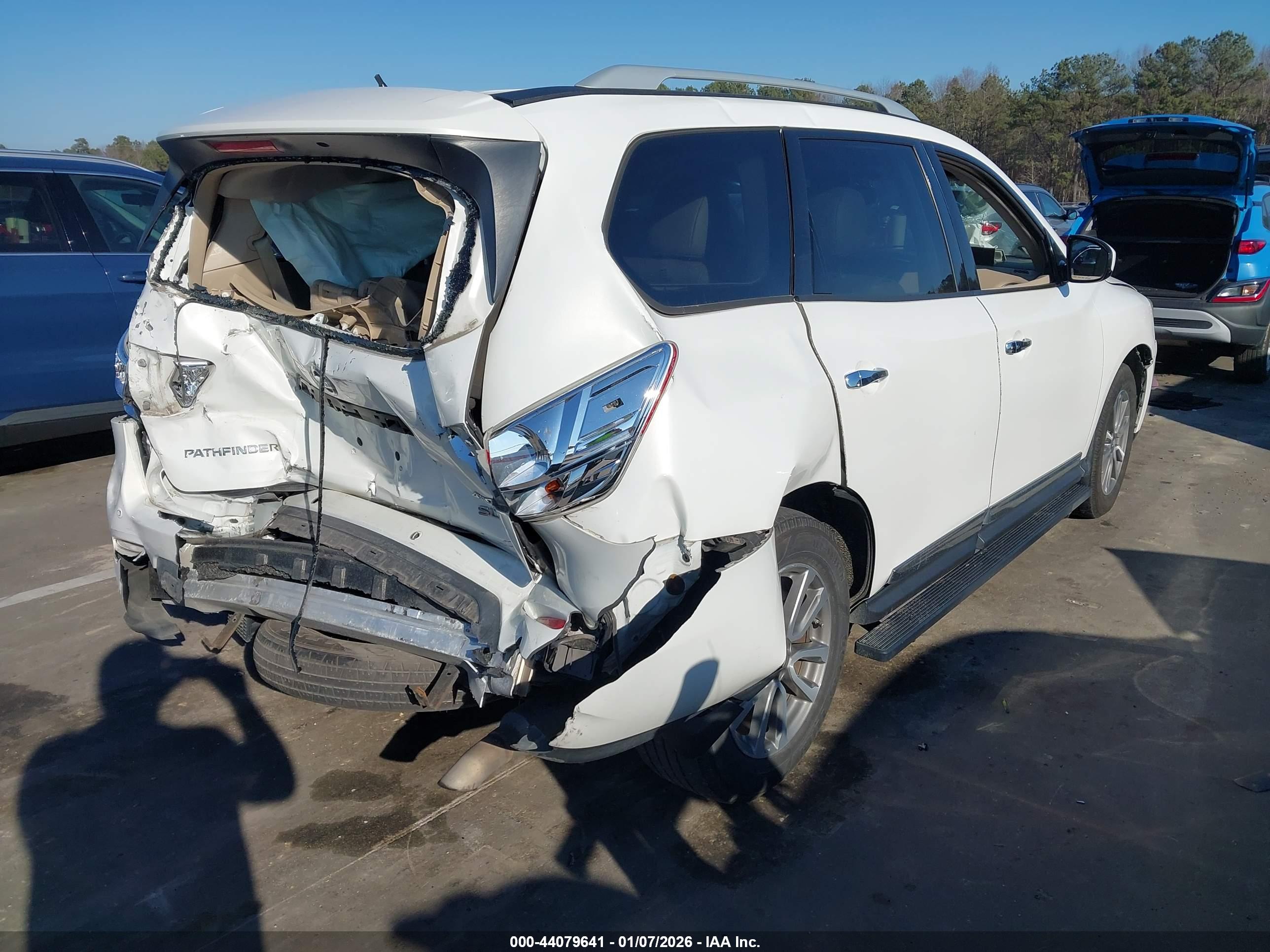 NISSAN PATHFINDER image 4