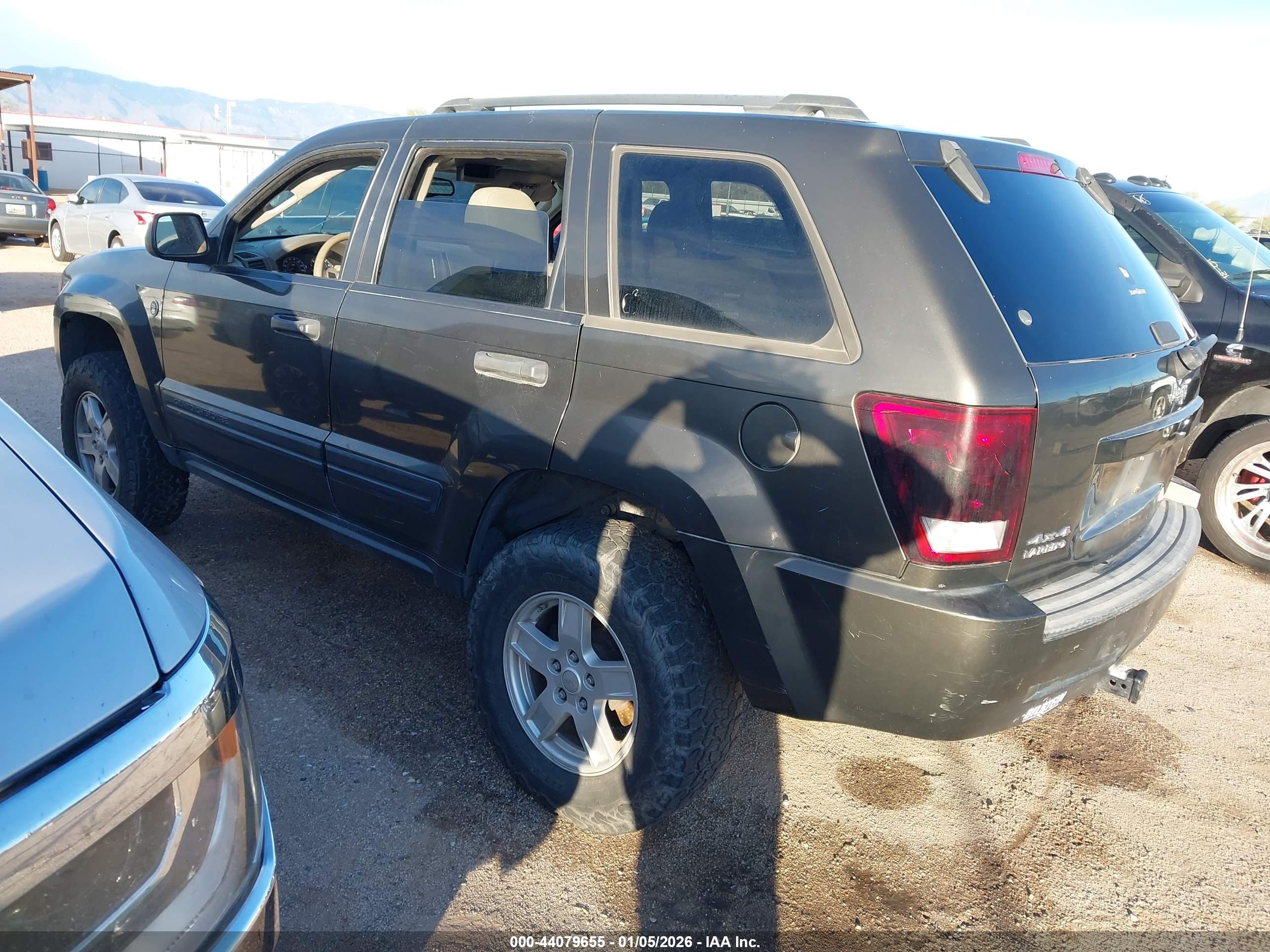 JEEP GRAND image 3