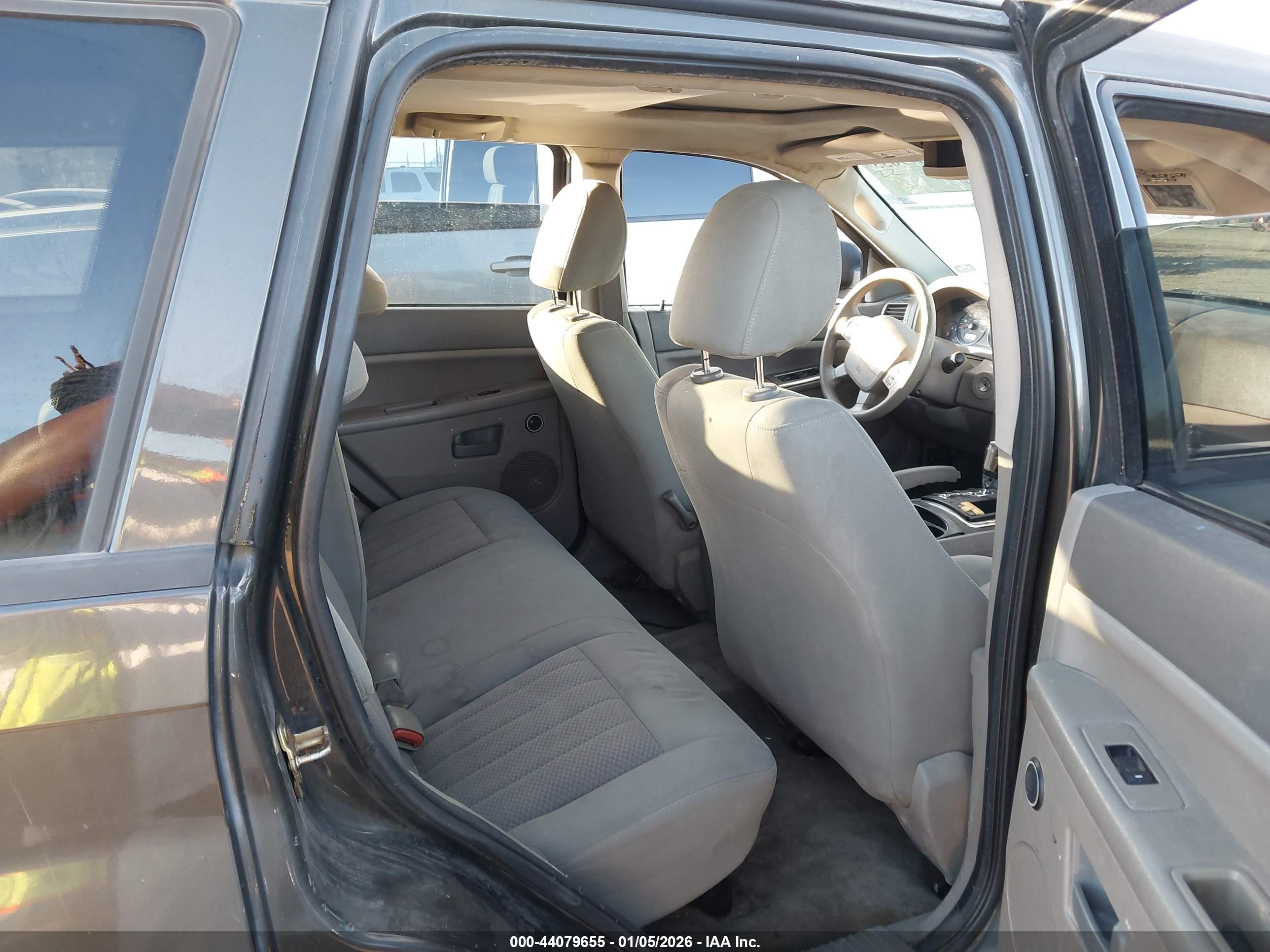 JEEP GRAND image 8