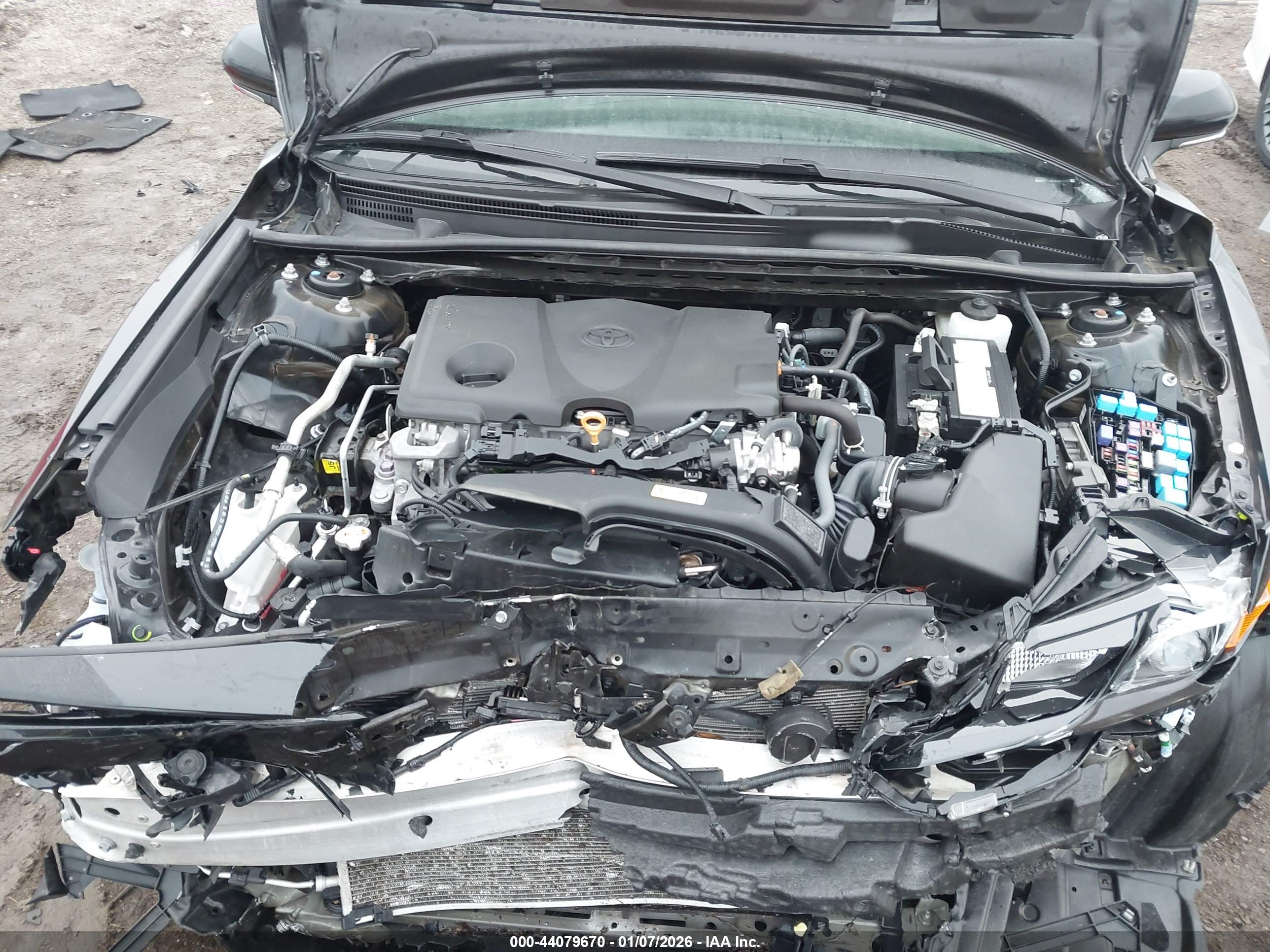TOYOTA CAMRY image 10