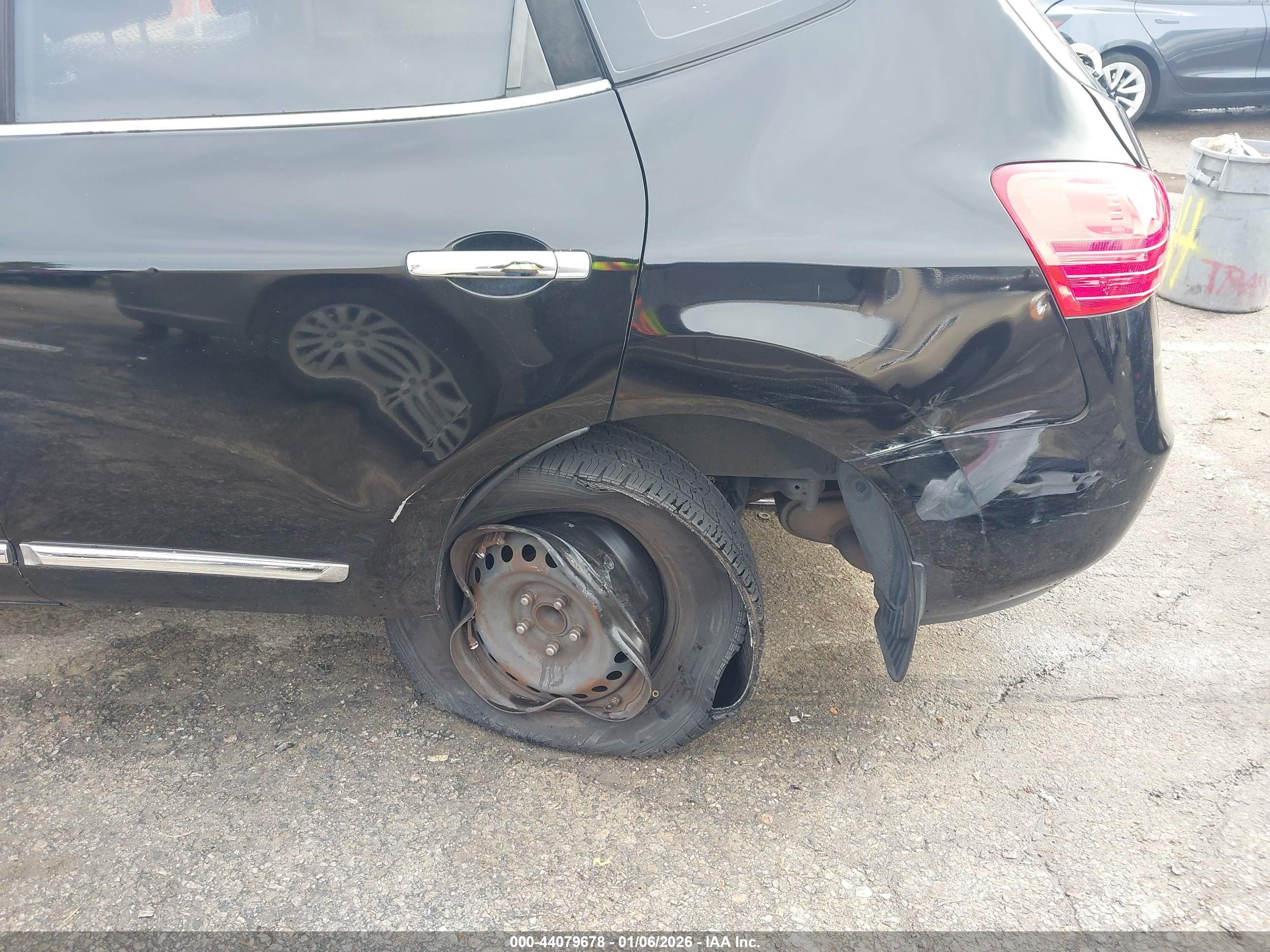 NISSAN ROGUE image 6
