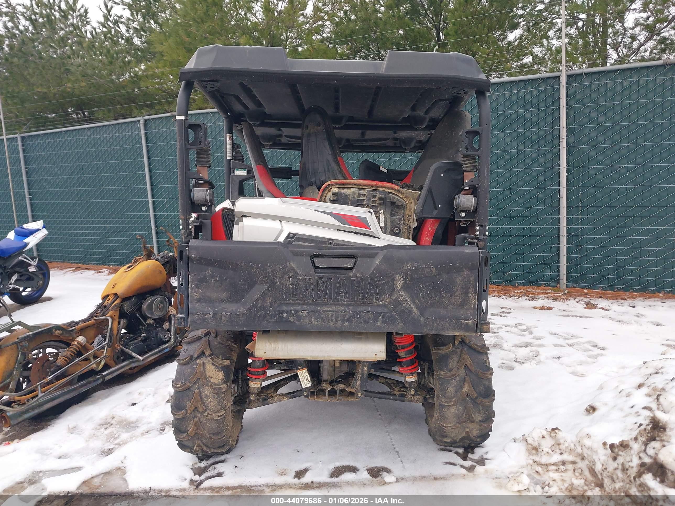 YAMAHA YXF850 image 6