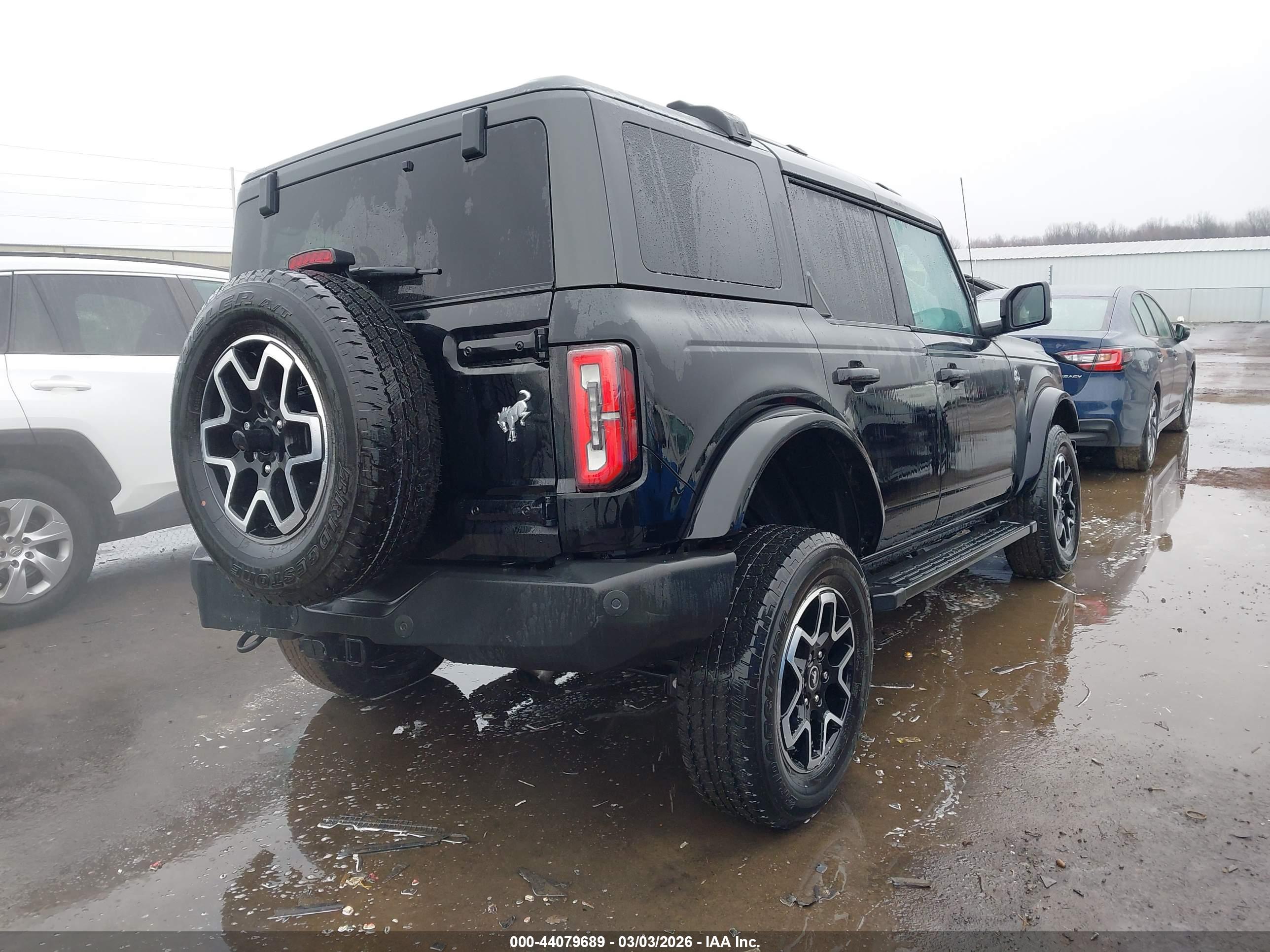FORD BRONCO image 4