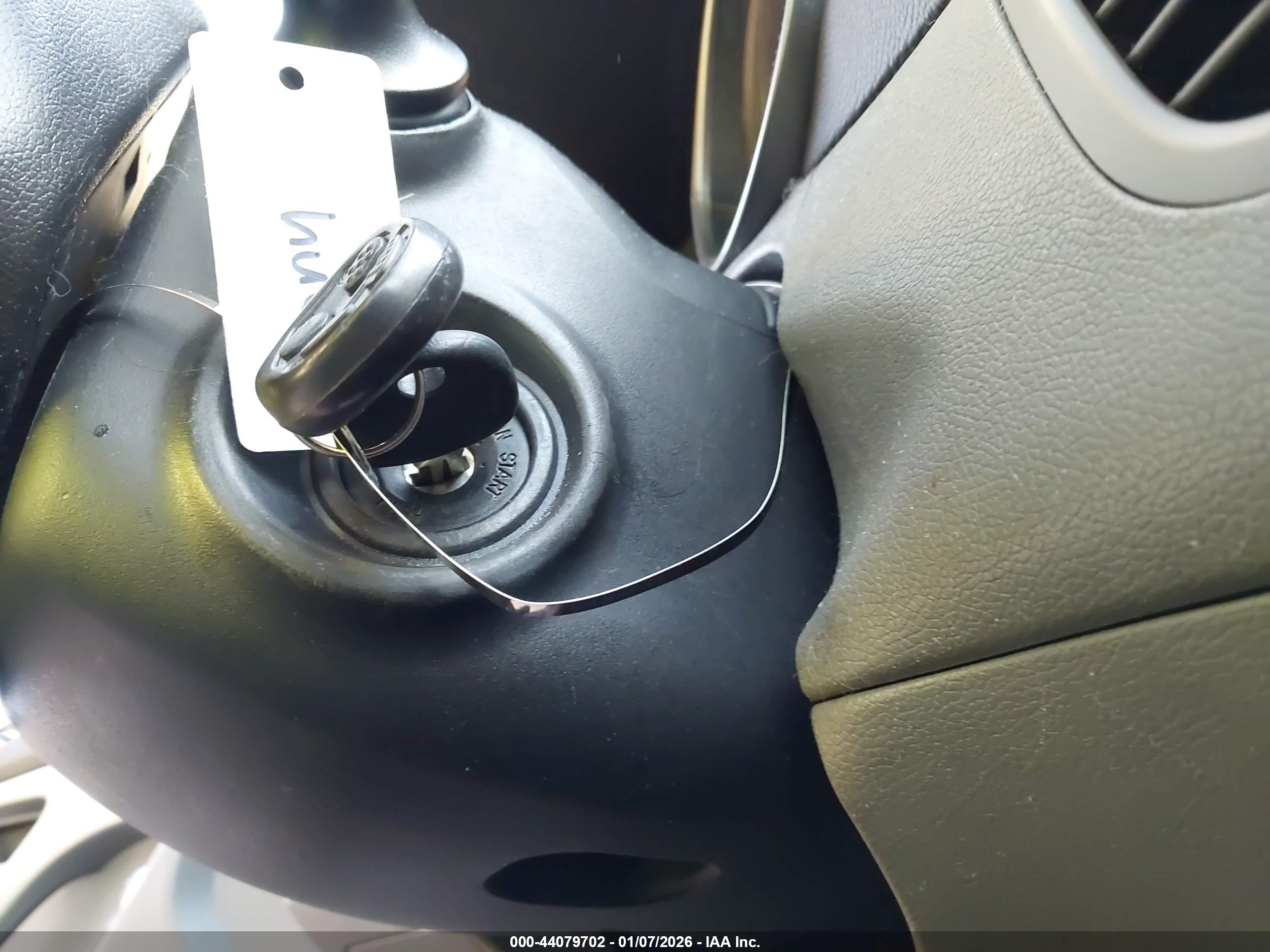 HYUNDAI ELANTRA image 11