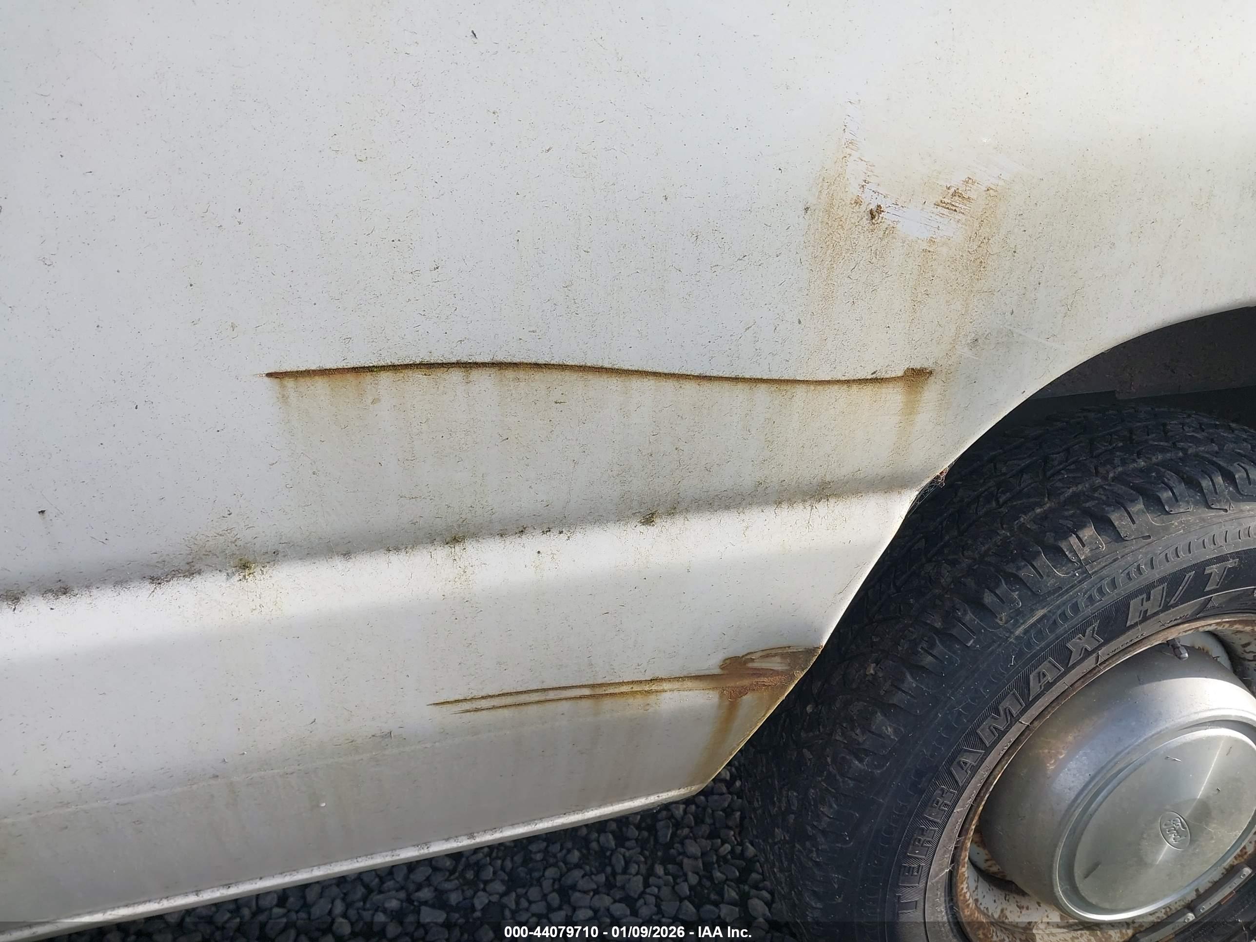 FORD E-250 image 6
