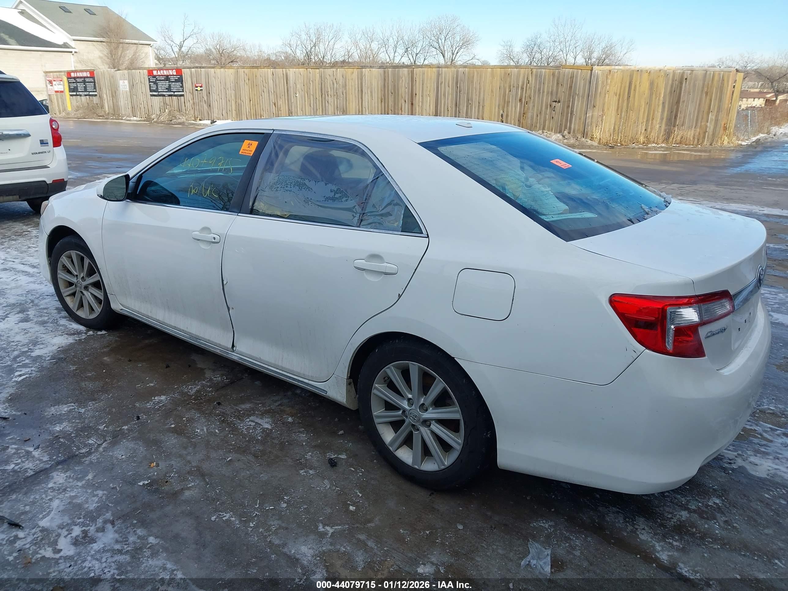 TOYOTA CAMRY image 3