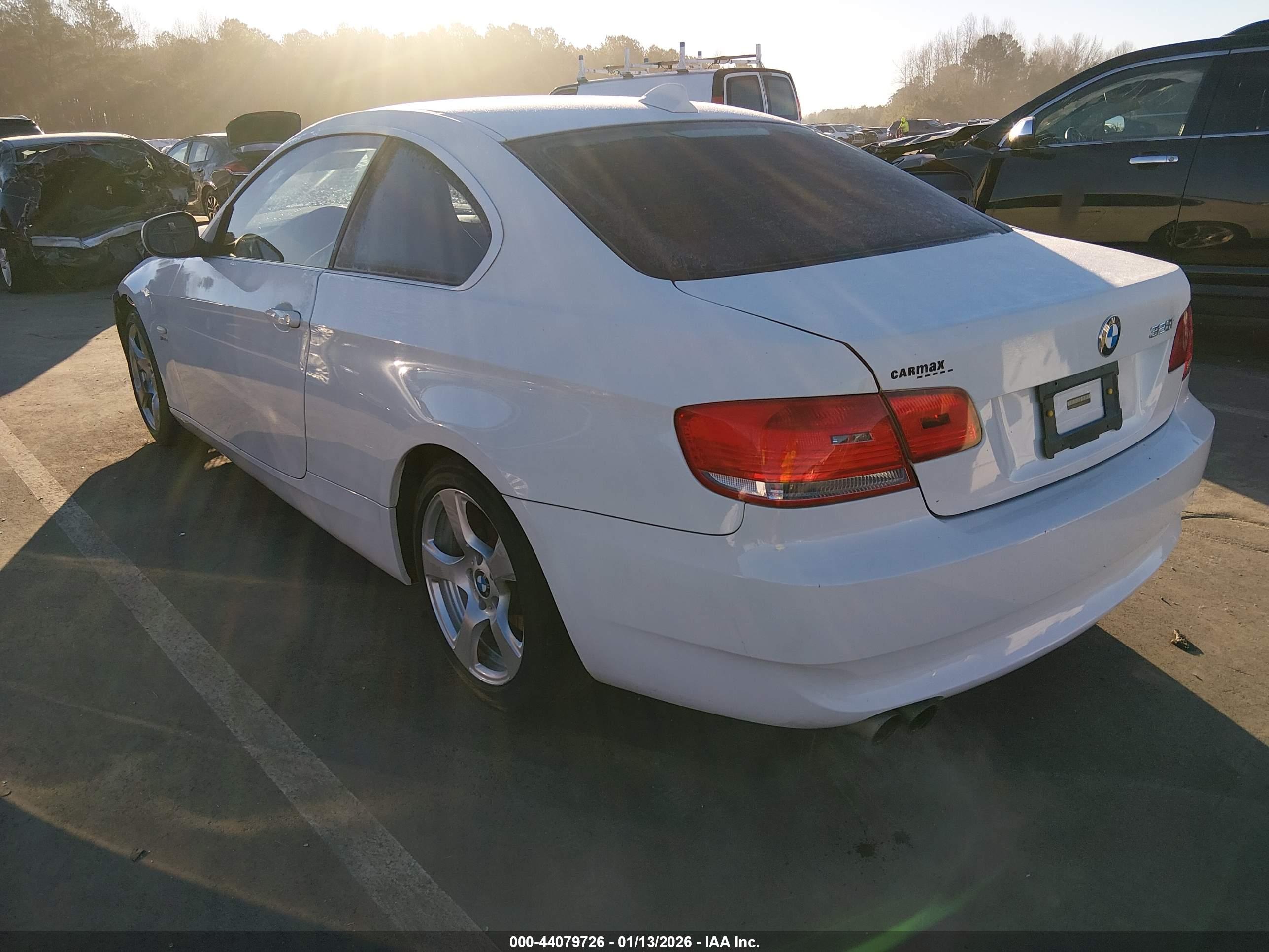 BMW 328I image 3