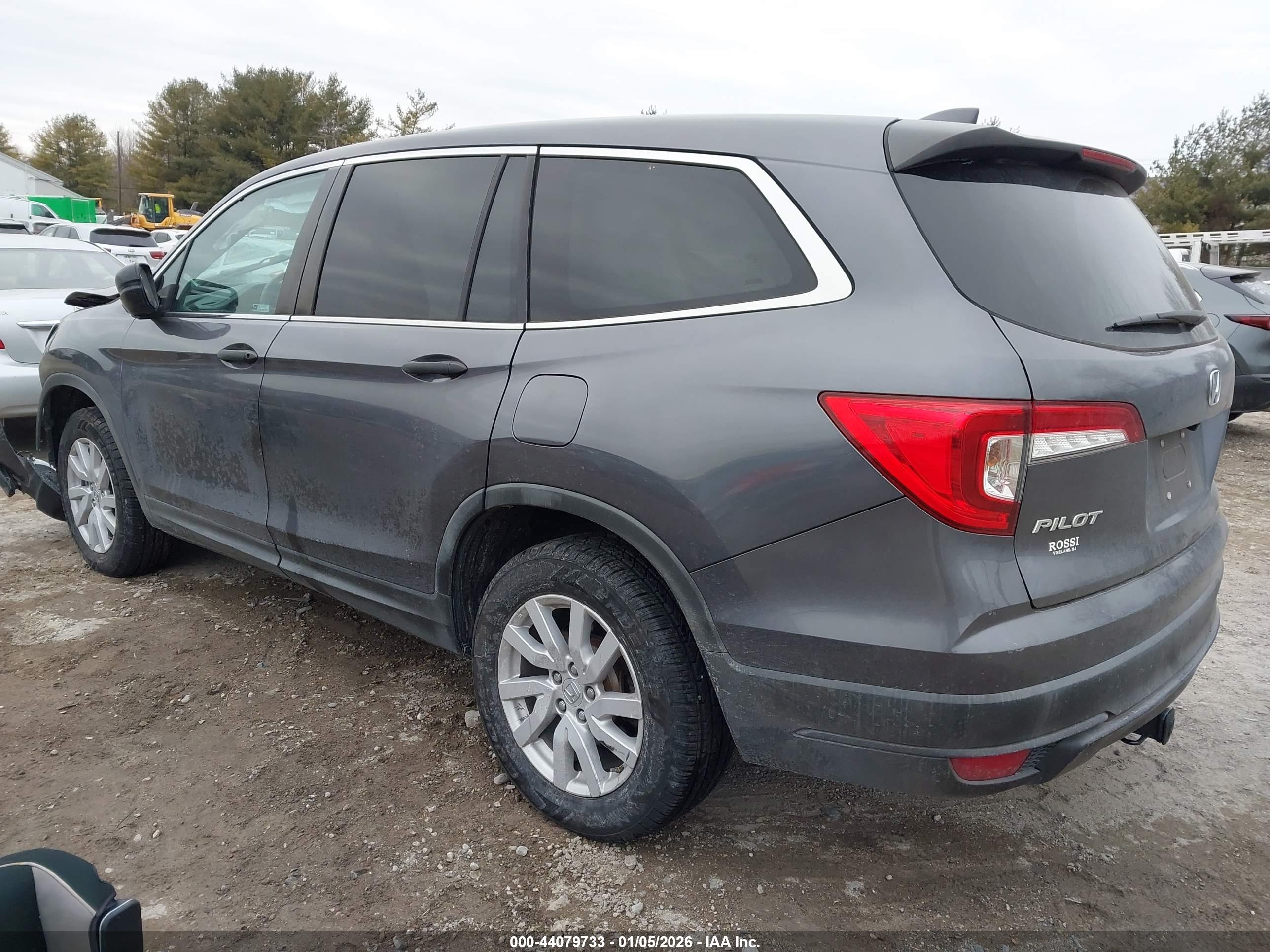 HONDA PILOT image 3