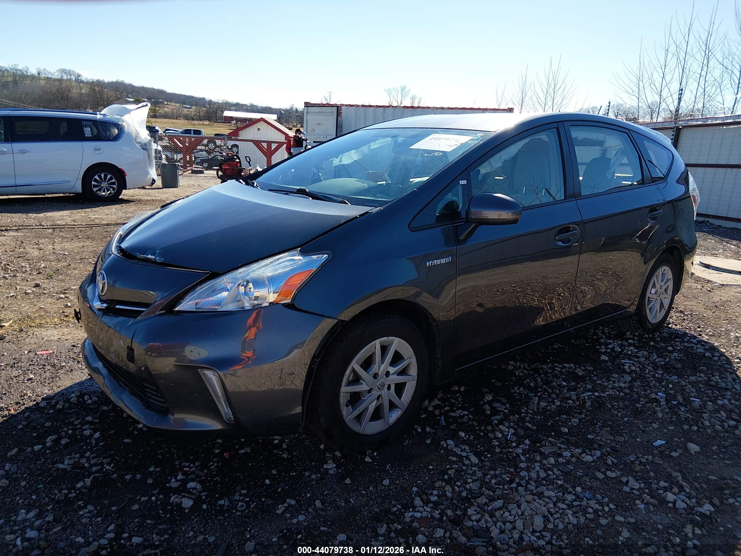 TOYOTA PRIUS image 2