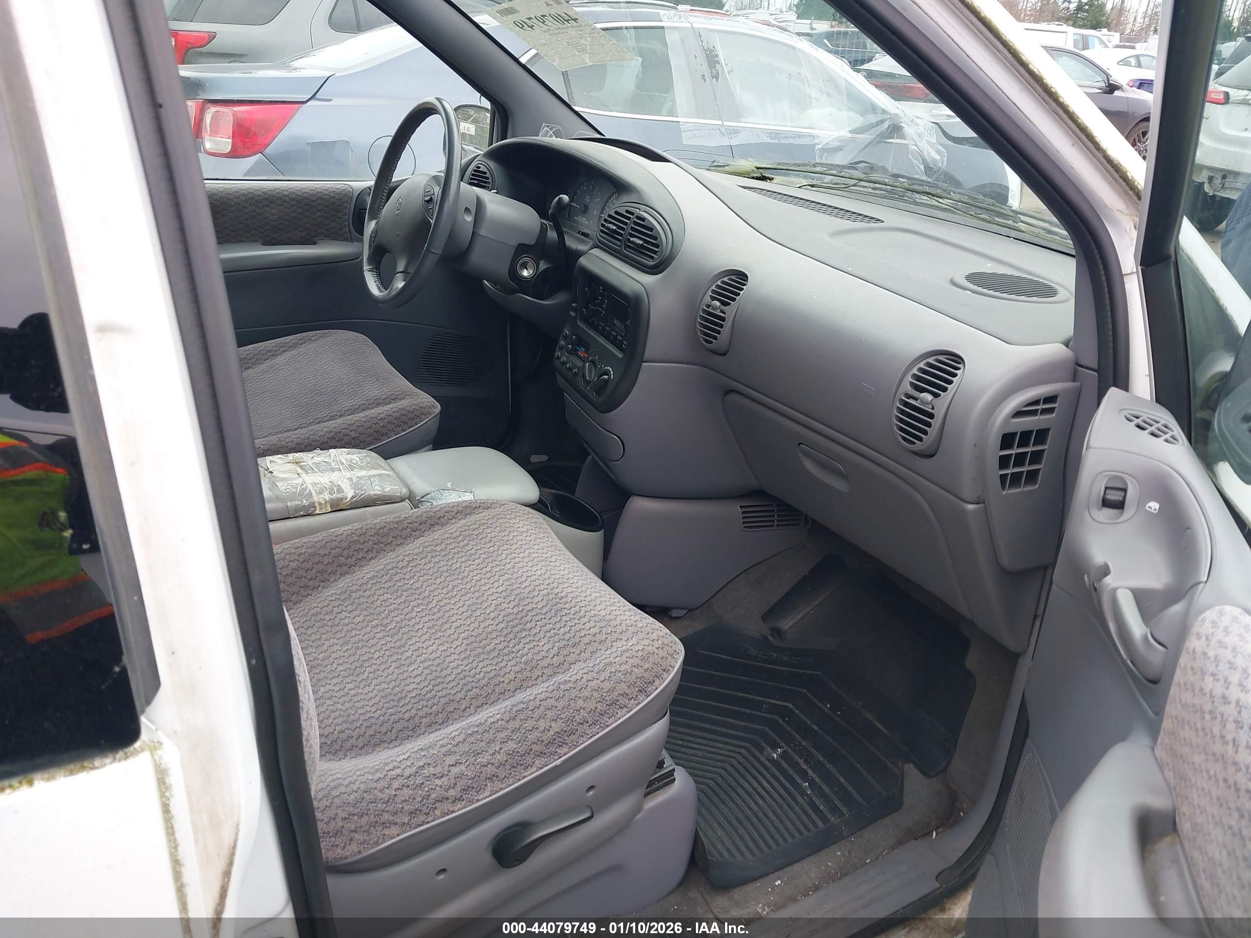 DODGE GRAND image 5