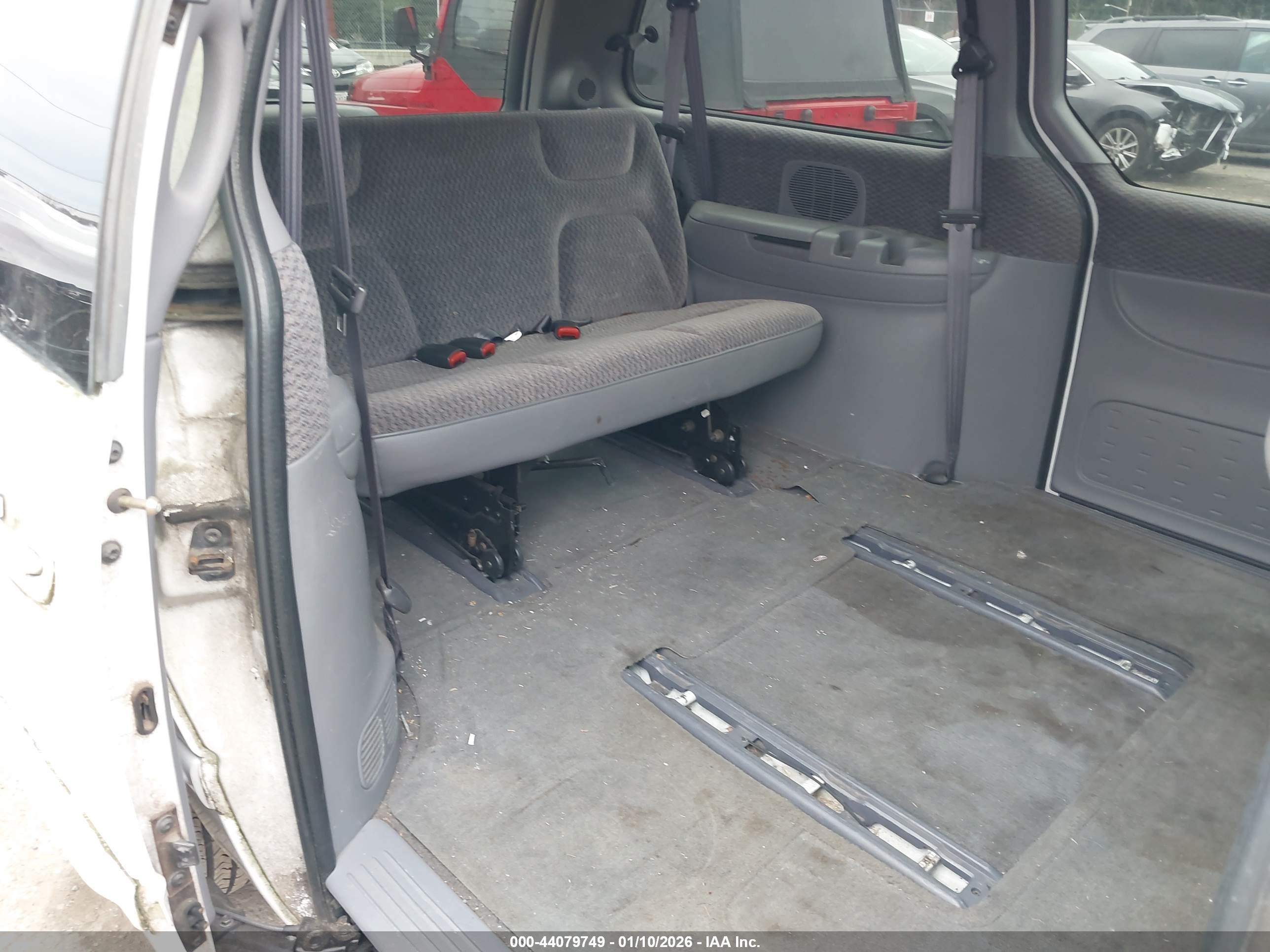 DODGE GRAND image 8
