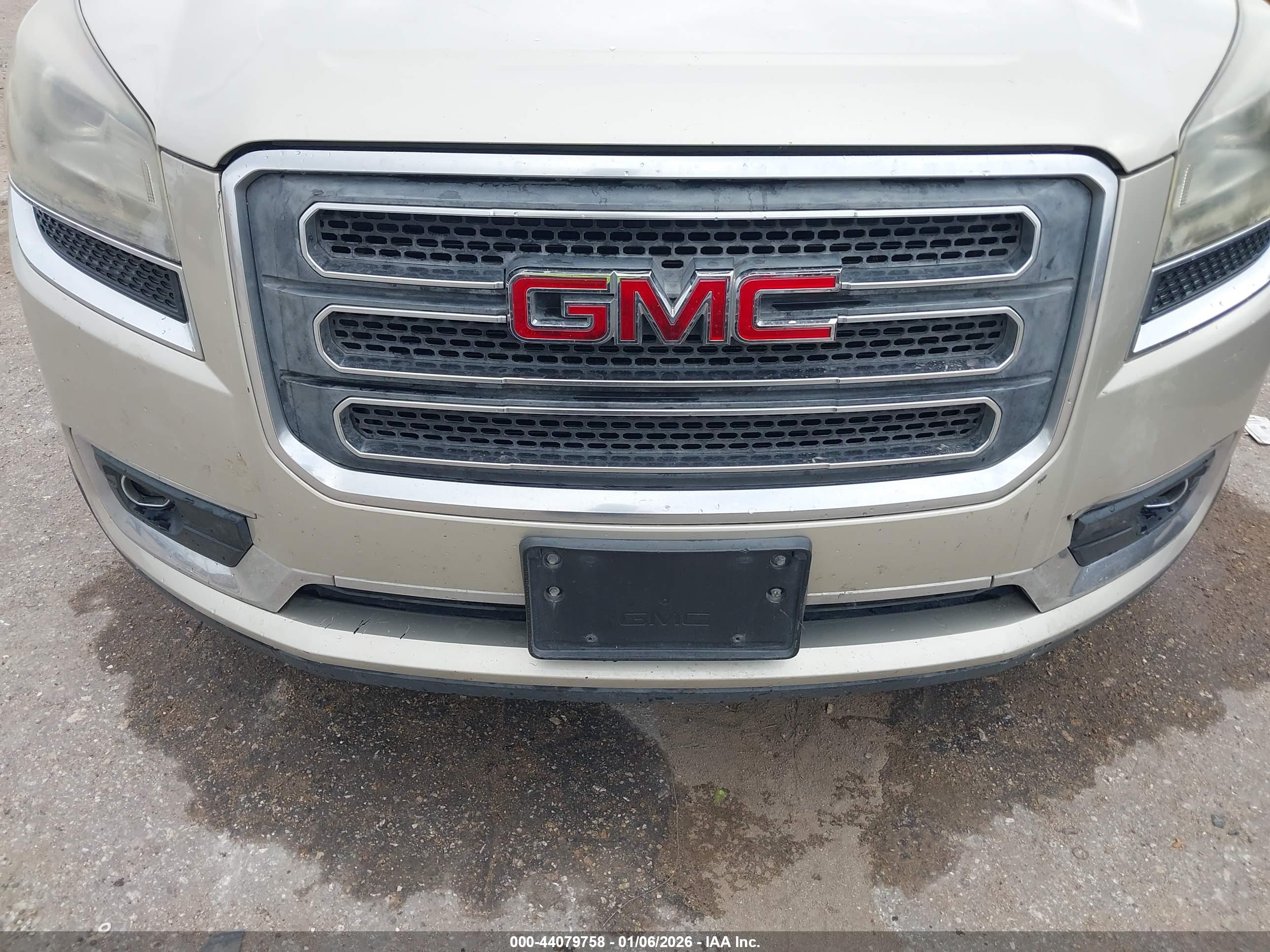 GMC ACADIA image 6