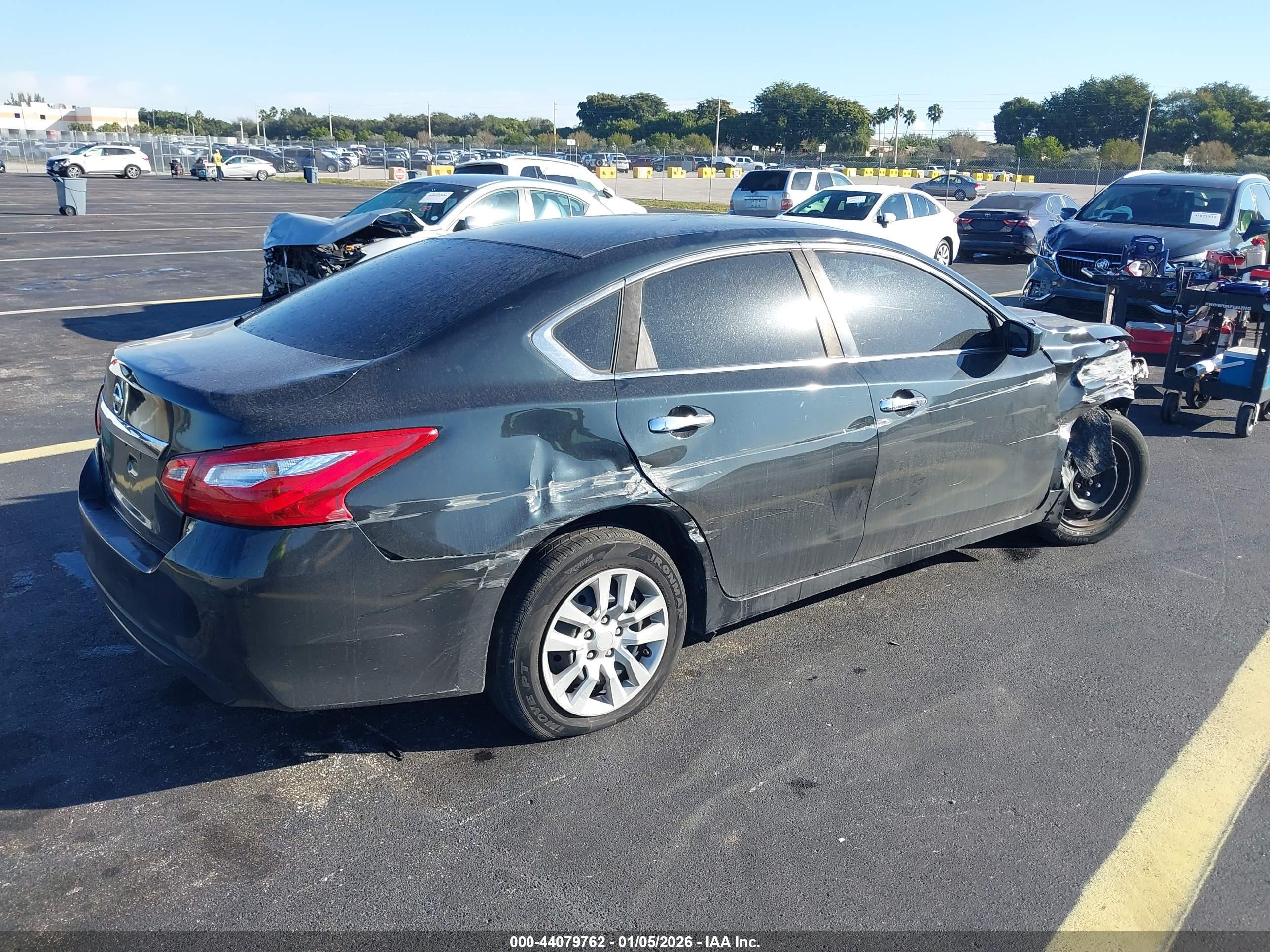 NISSAN ALTIMA image 4
