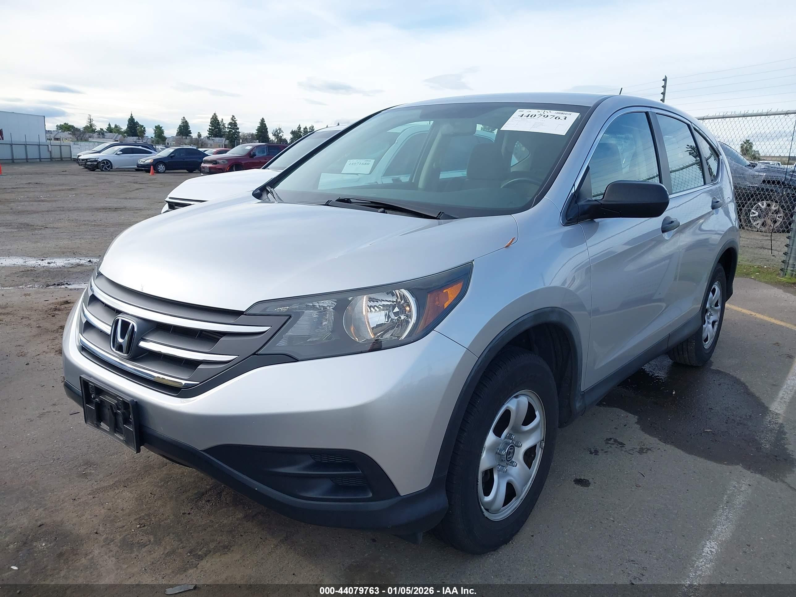 HONDA CR-V image 2