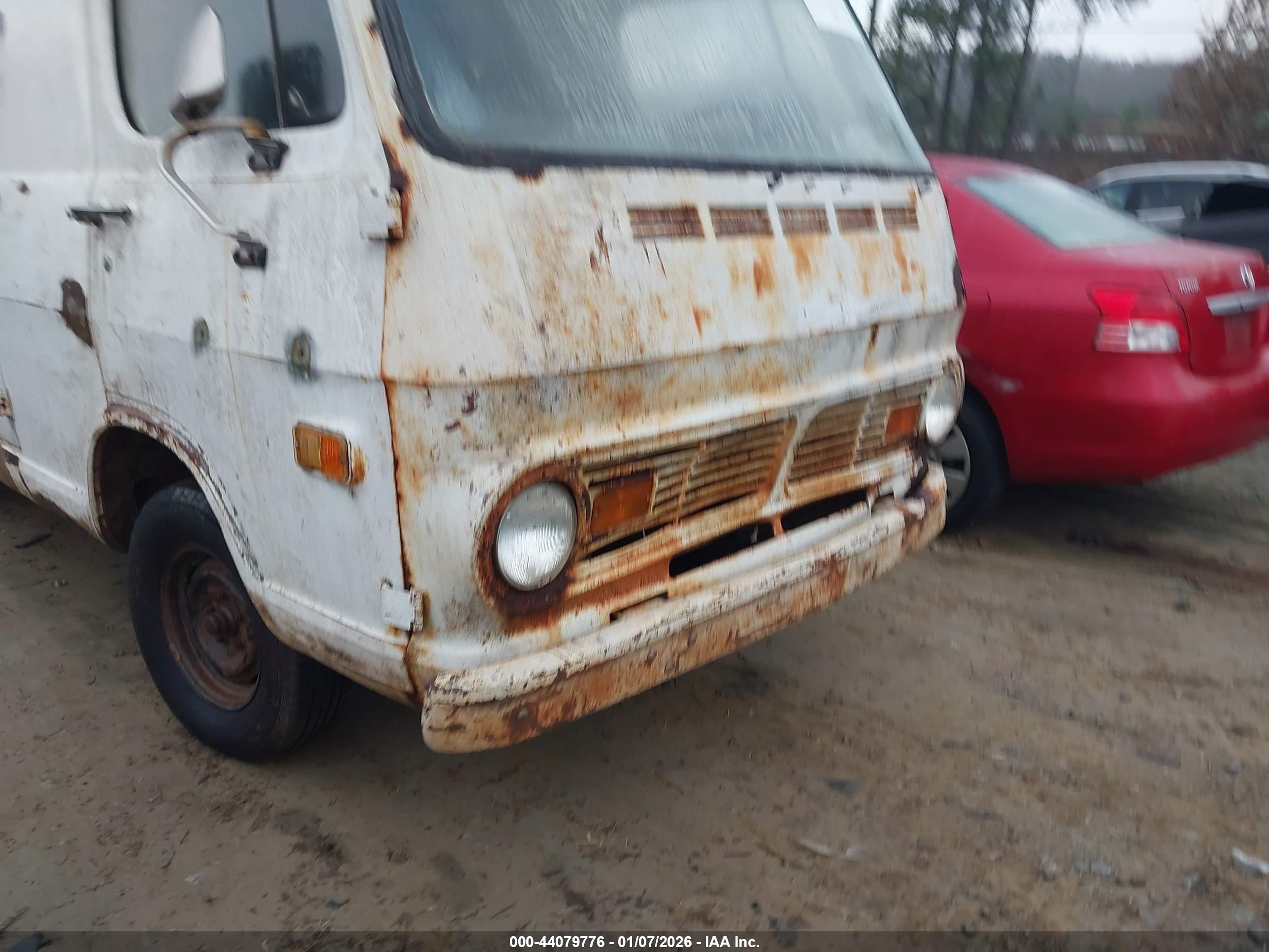 CHEVROLET G10 image 6