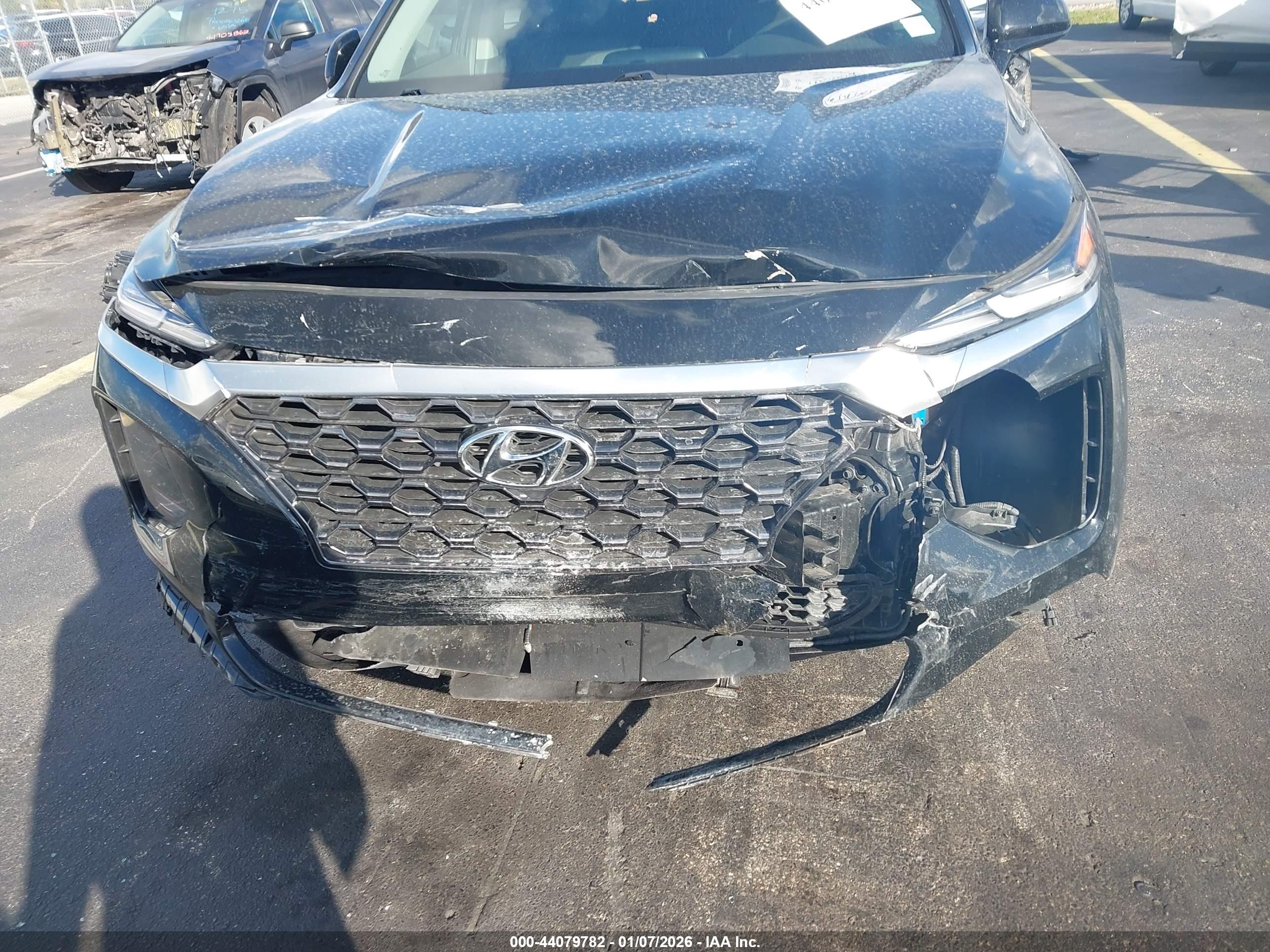 HYUNDAI SANTA image 6