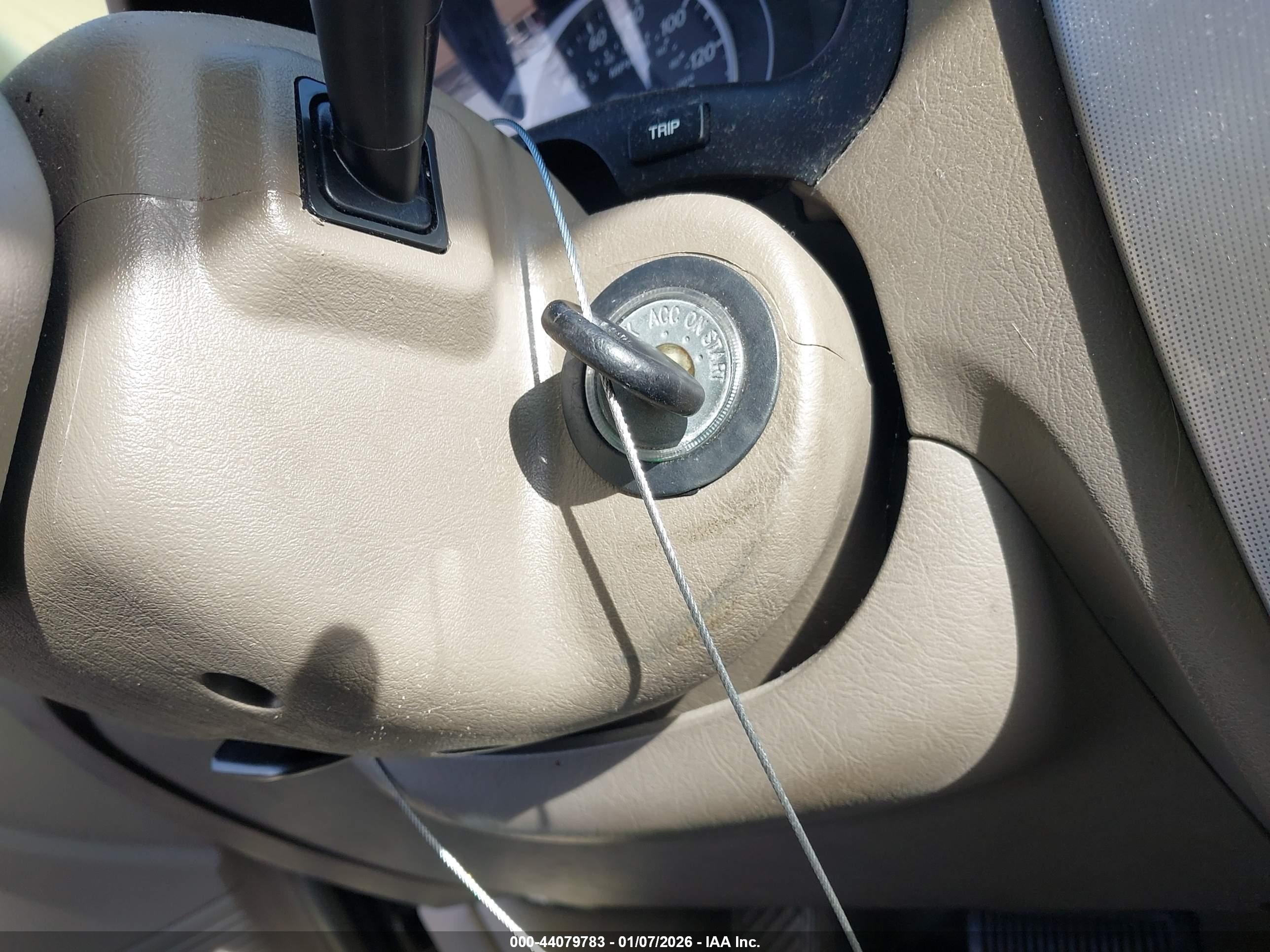 HYUNDAI TUCSON image 11