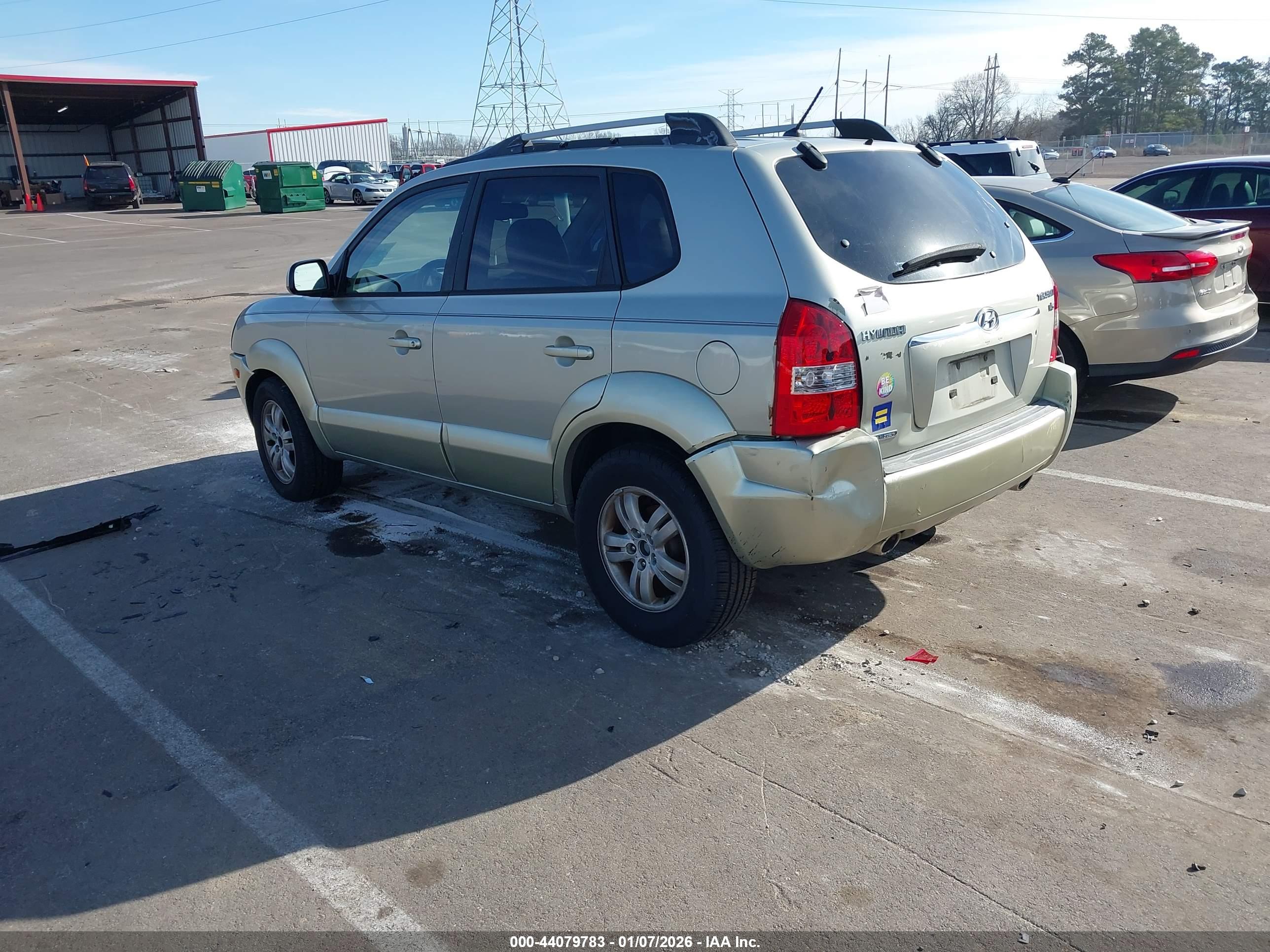 HYUNDAI TUCSON image 3