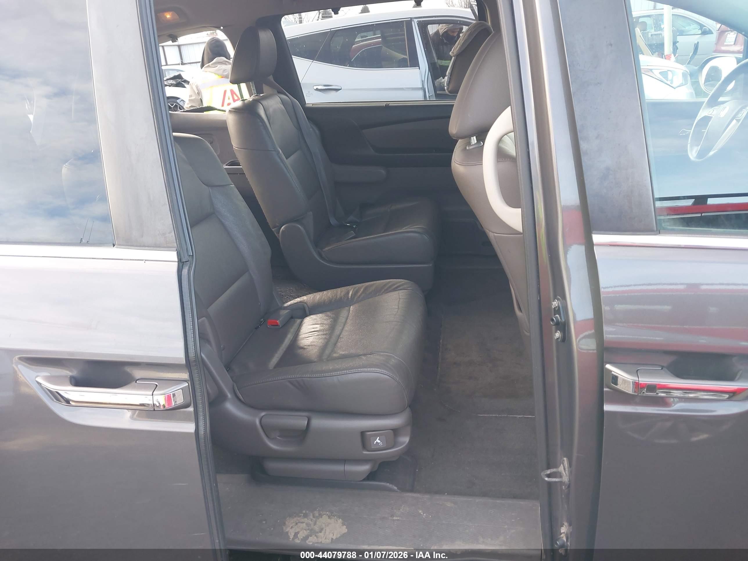 HONDA ODYSSEY image 8