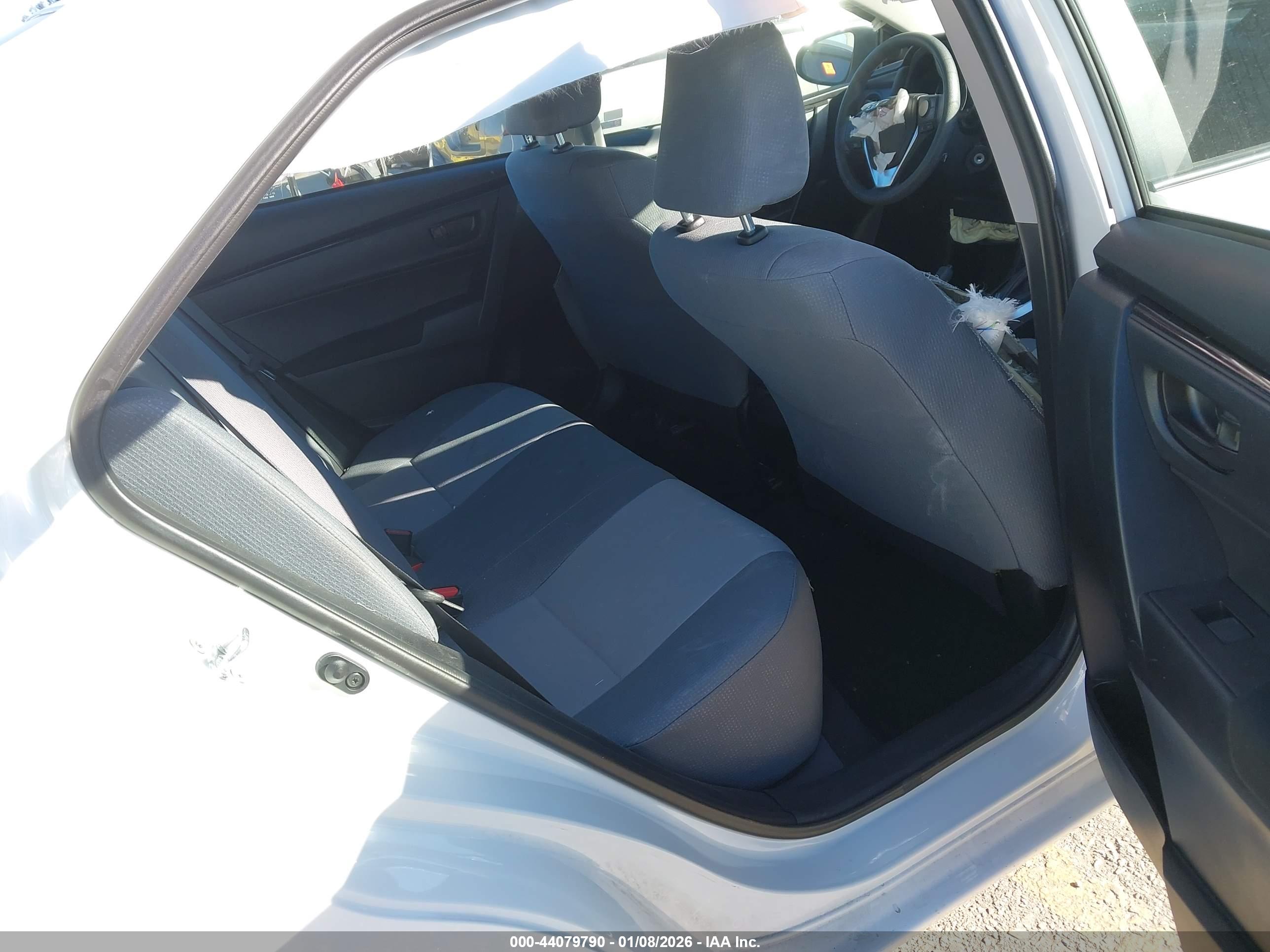 TOYOTA COROLLA image 8