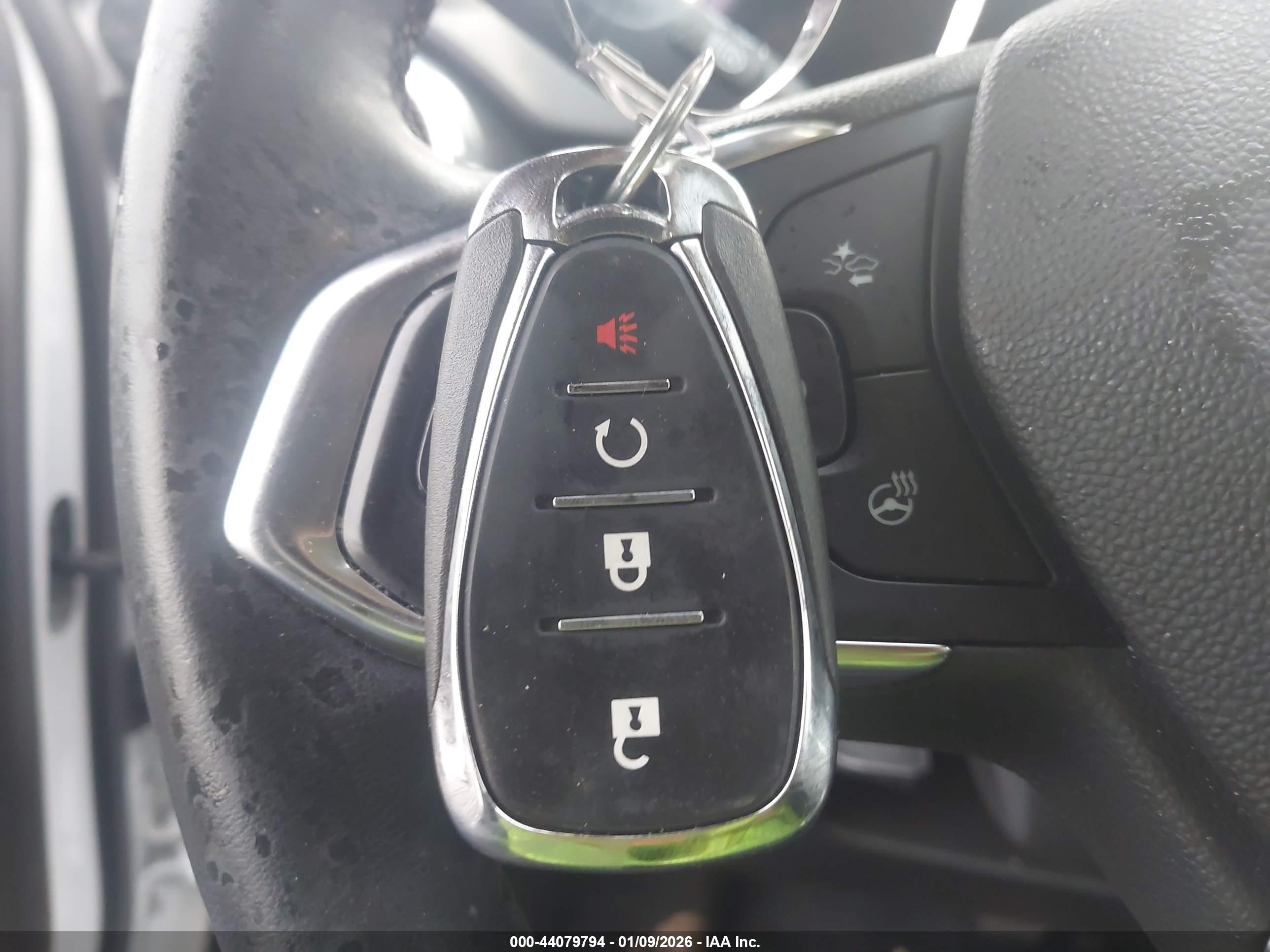 CHEVROLET TRAX image 11