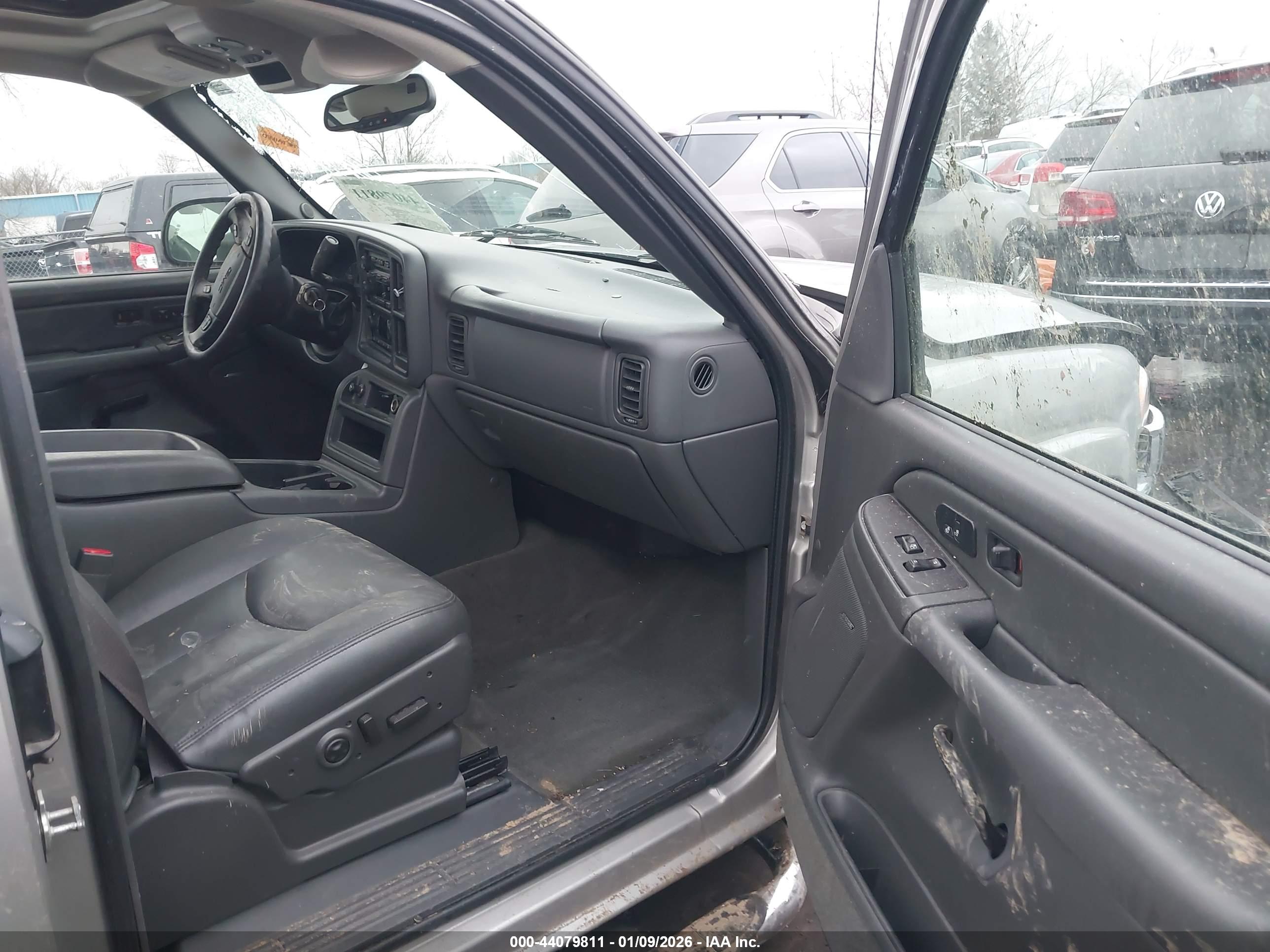 GMC SIERRA image 5