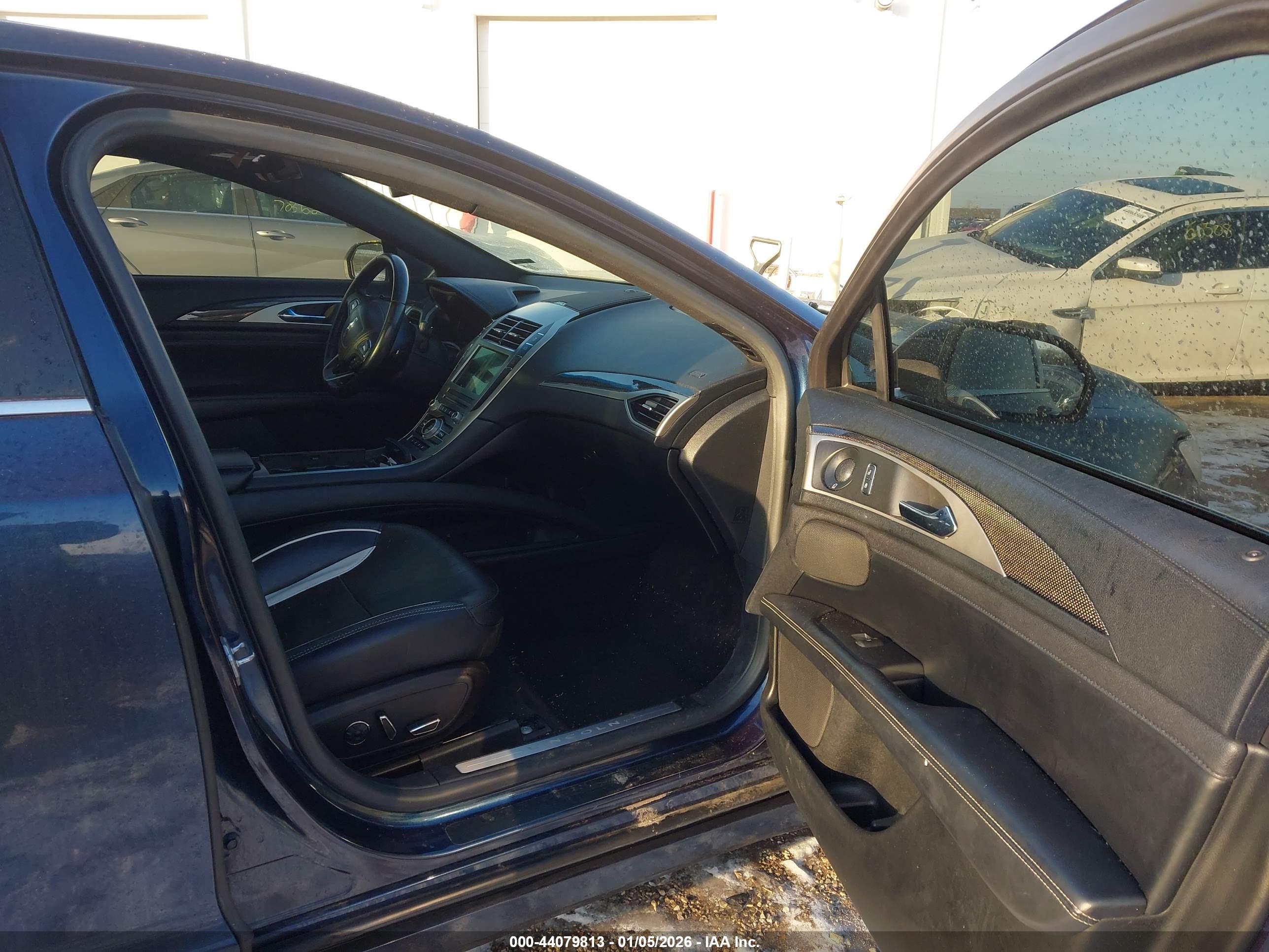 LINCOLN MKZ image 5