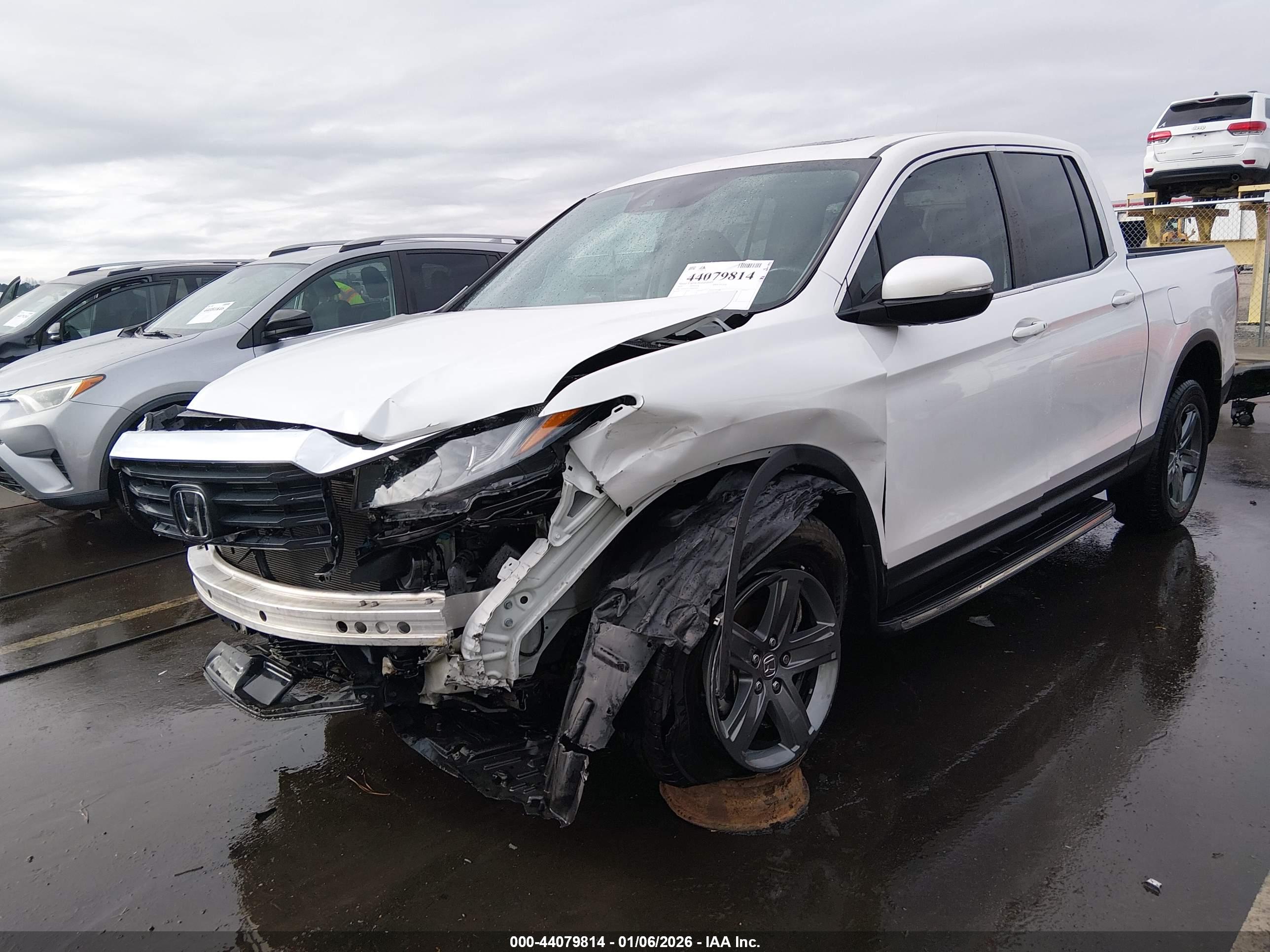 HONDA RIDGELINE image 2