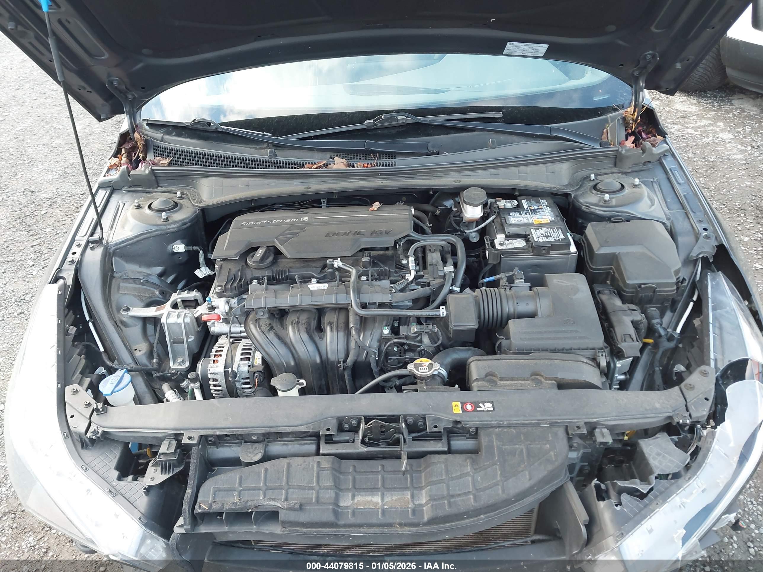 HYUNDAI ELANTRA image 10