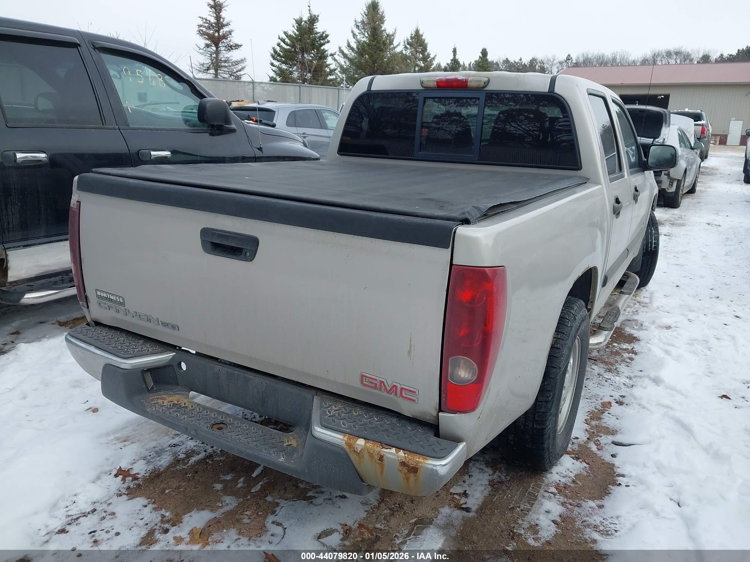 GMC CANYON image 4