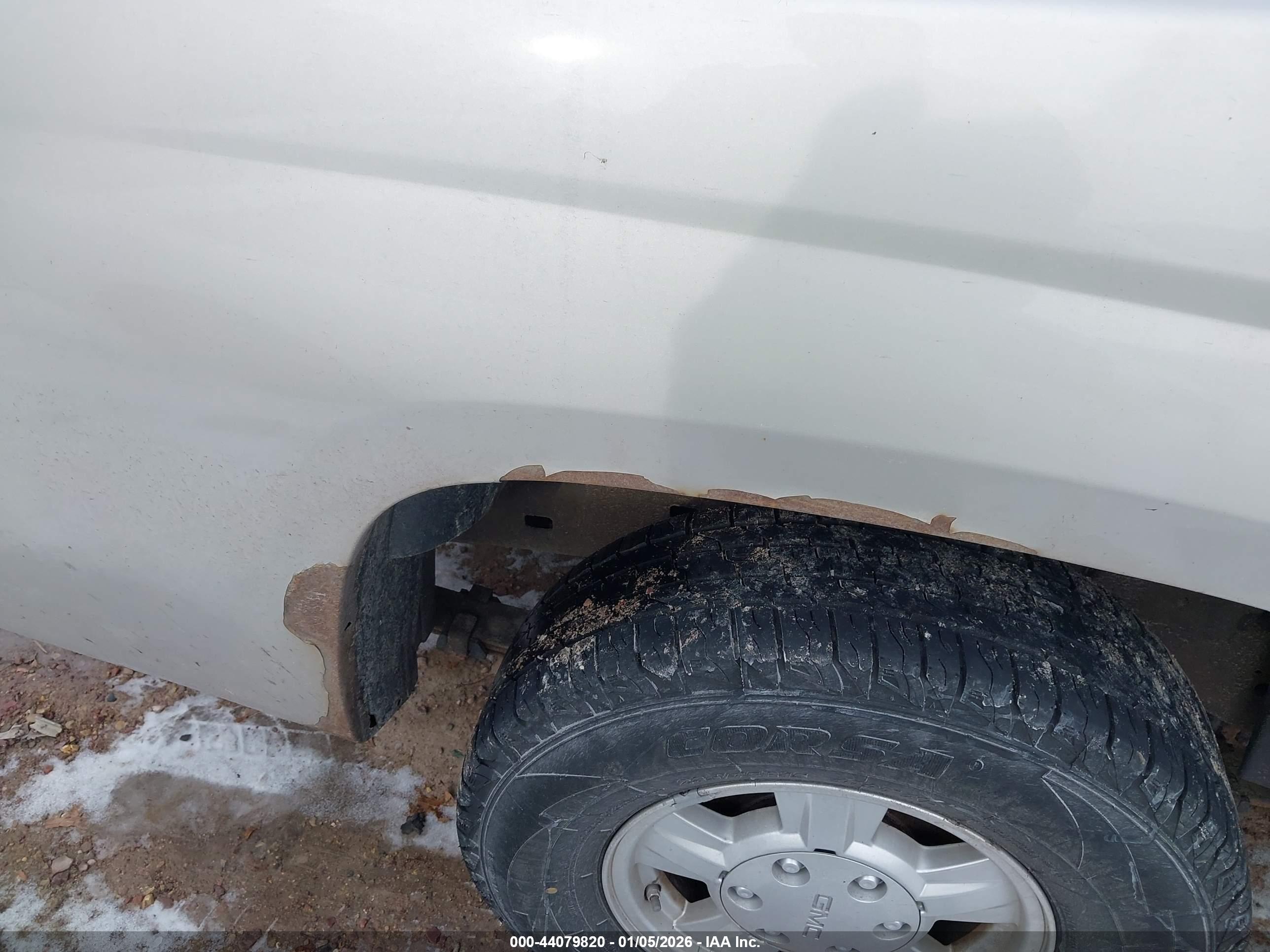 GMC CANYON image 6