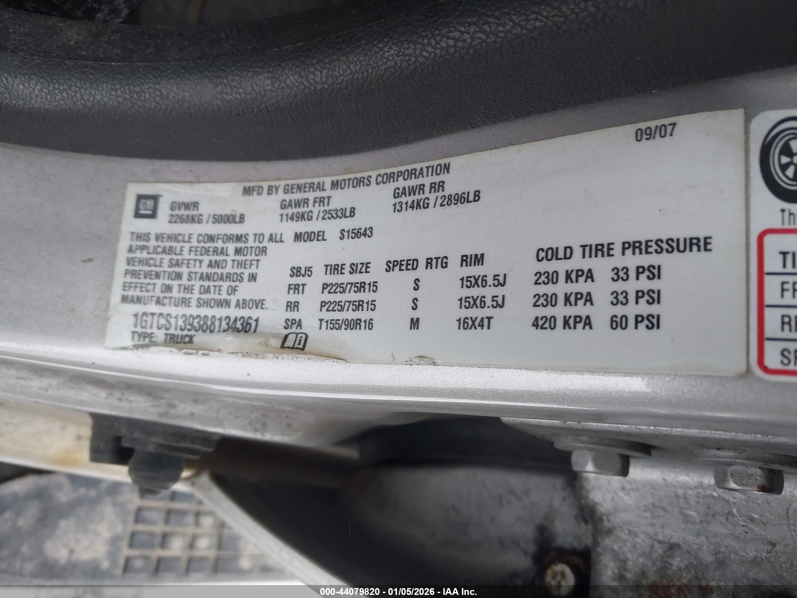 GMC CANYON image 9