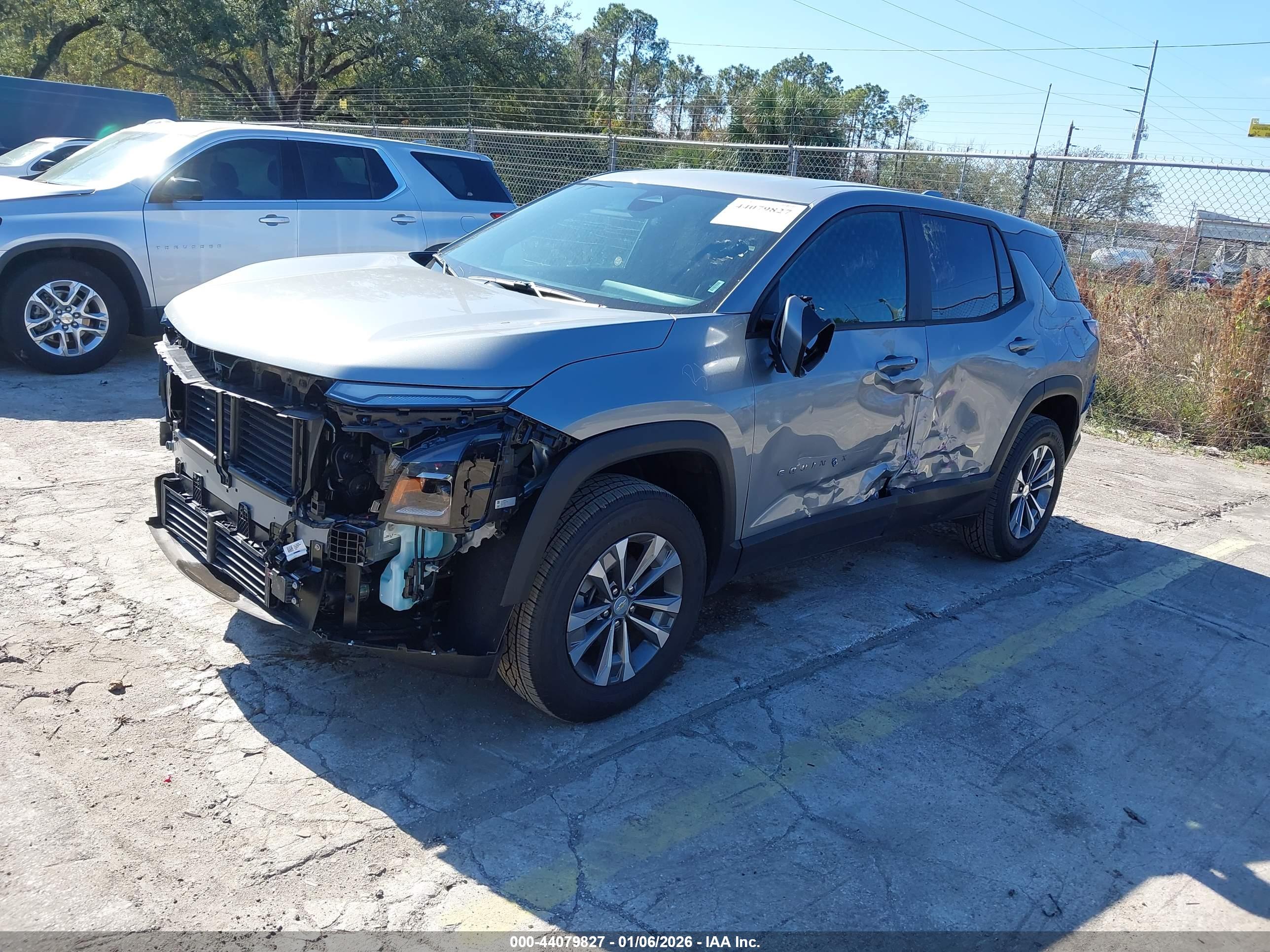 CHEVROLET EQUINOX image 2