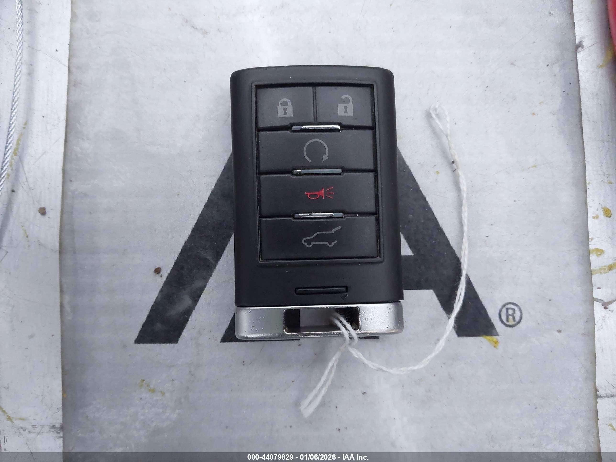 CADILLAC SRX image 11