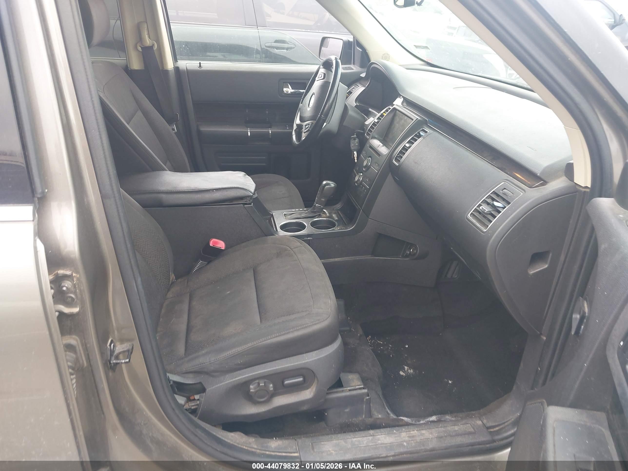 FORD FLEX image 5