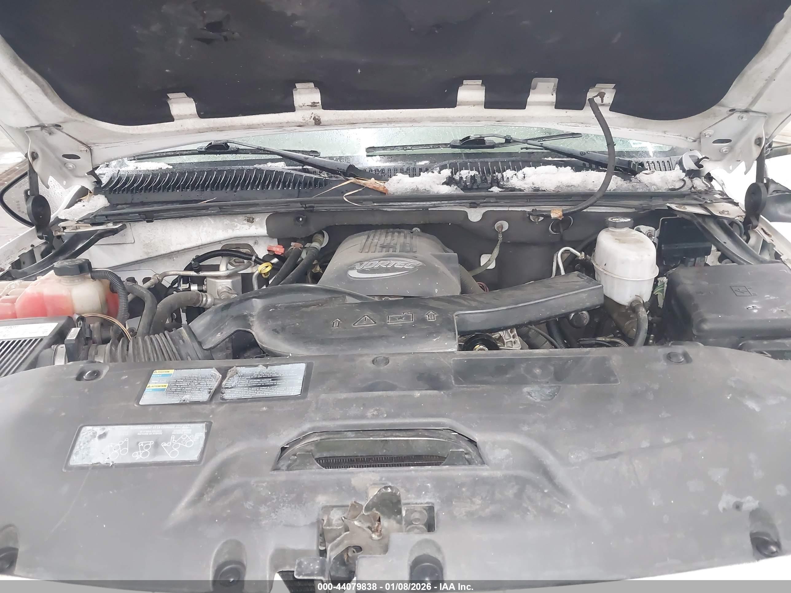 CHEVROLET TAHOE image 10