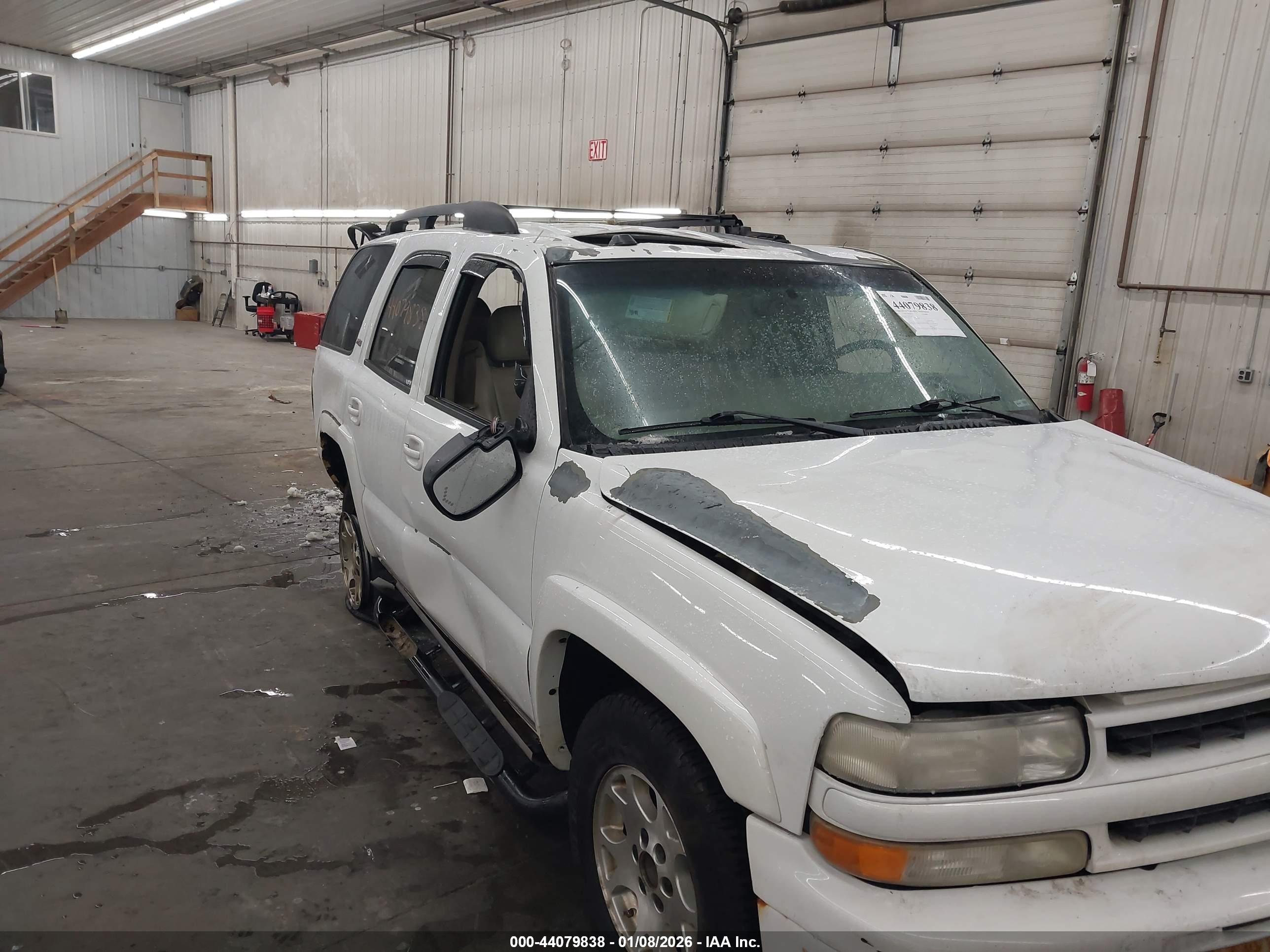 CHEVROLET TAHOE image 6