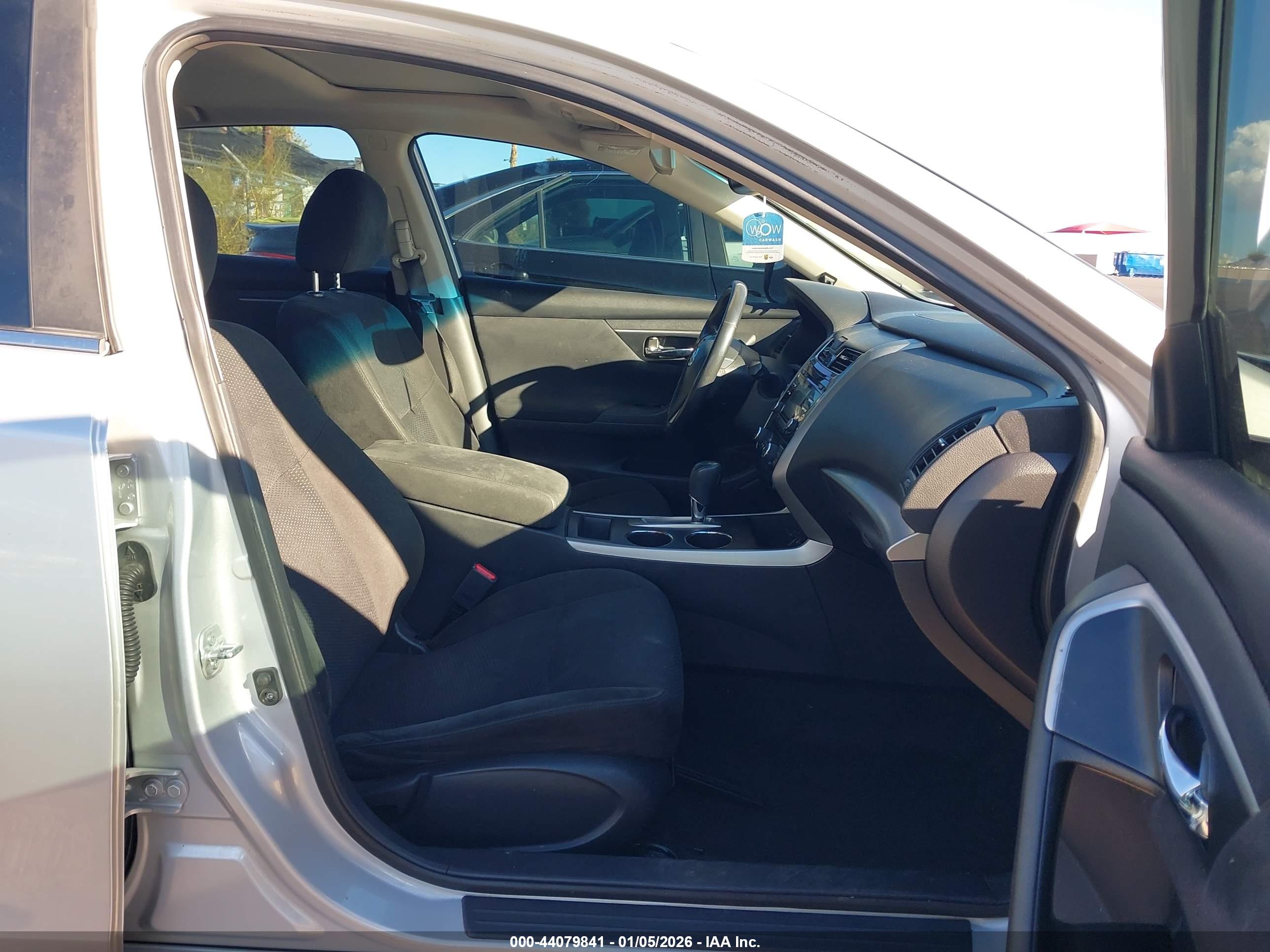 NISSAN ALTIMA image 5