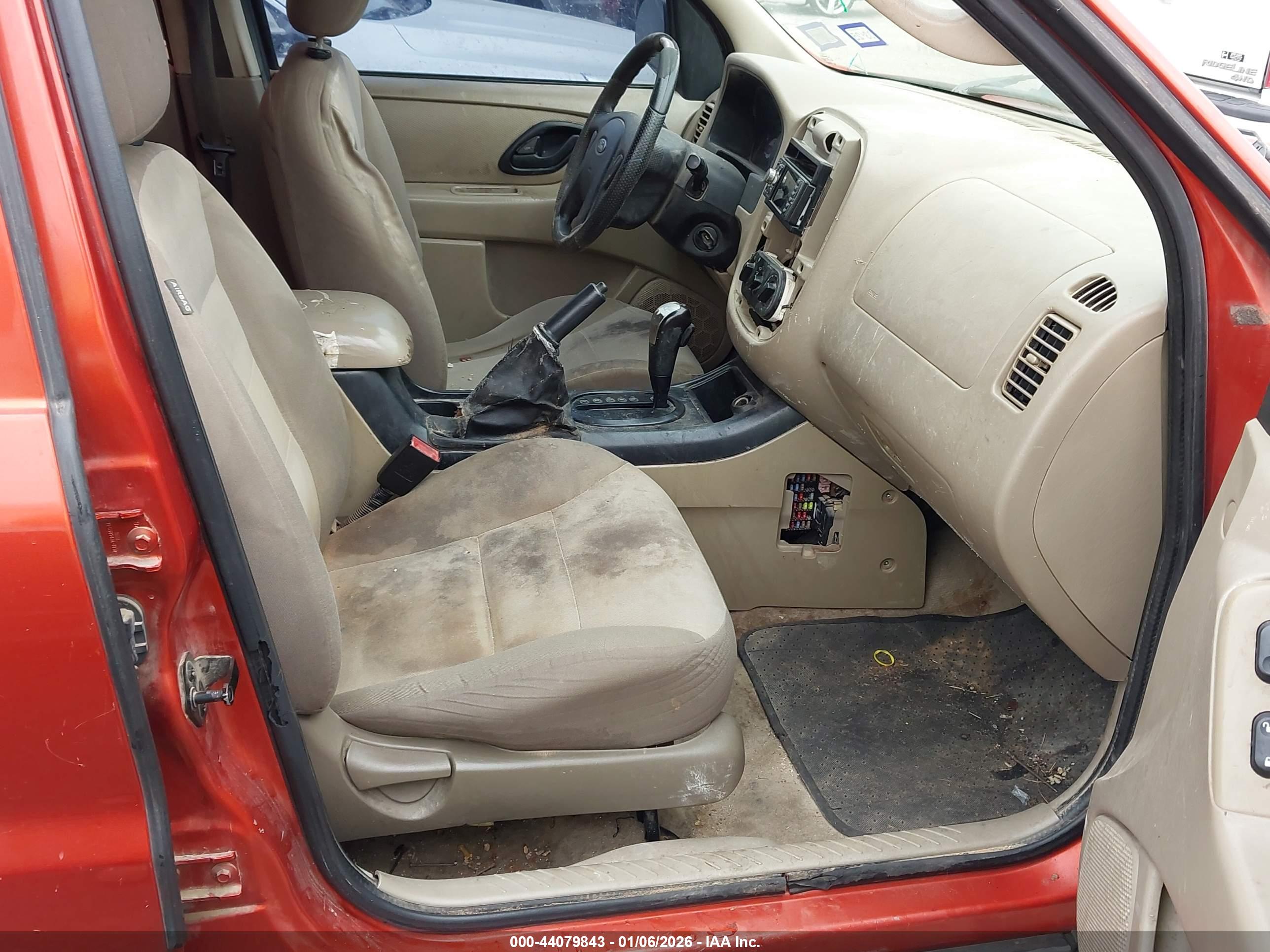 FORD ESCAPE image 5