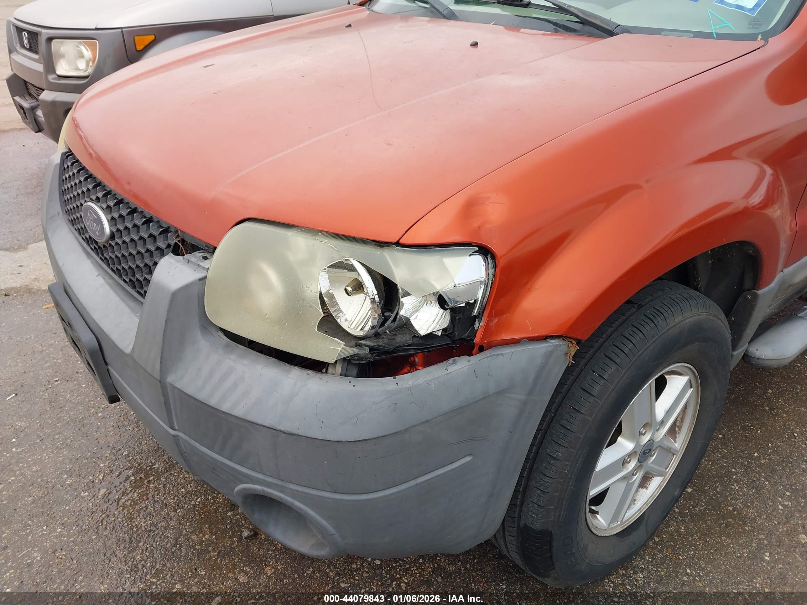 FORD ESCAPE image 6