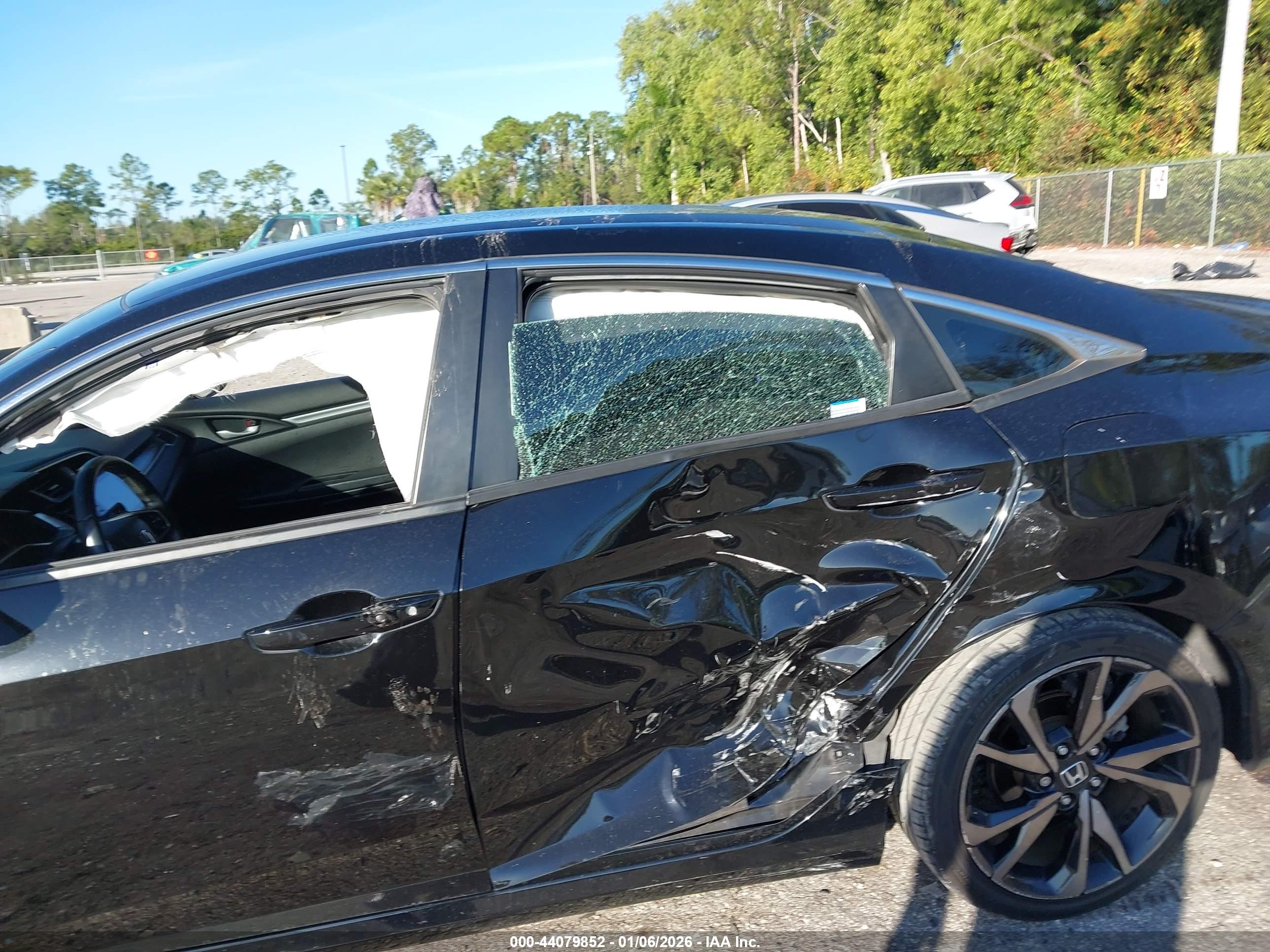 HONDA CIVIC image 6