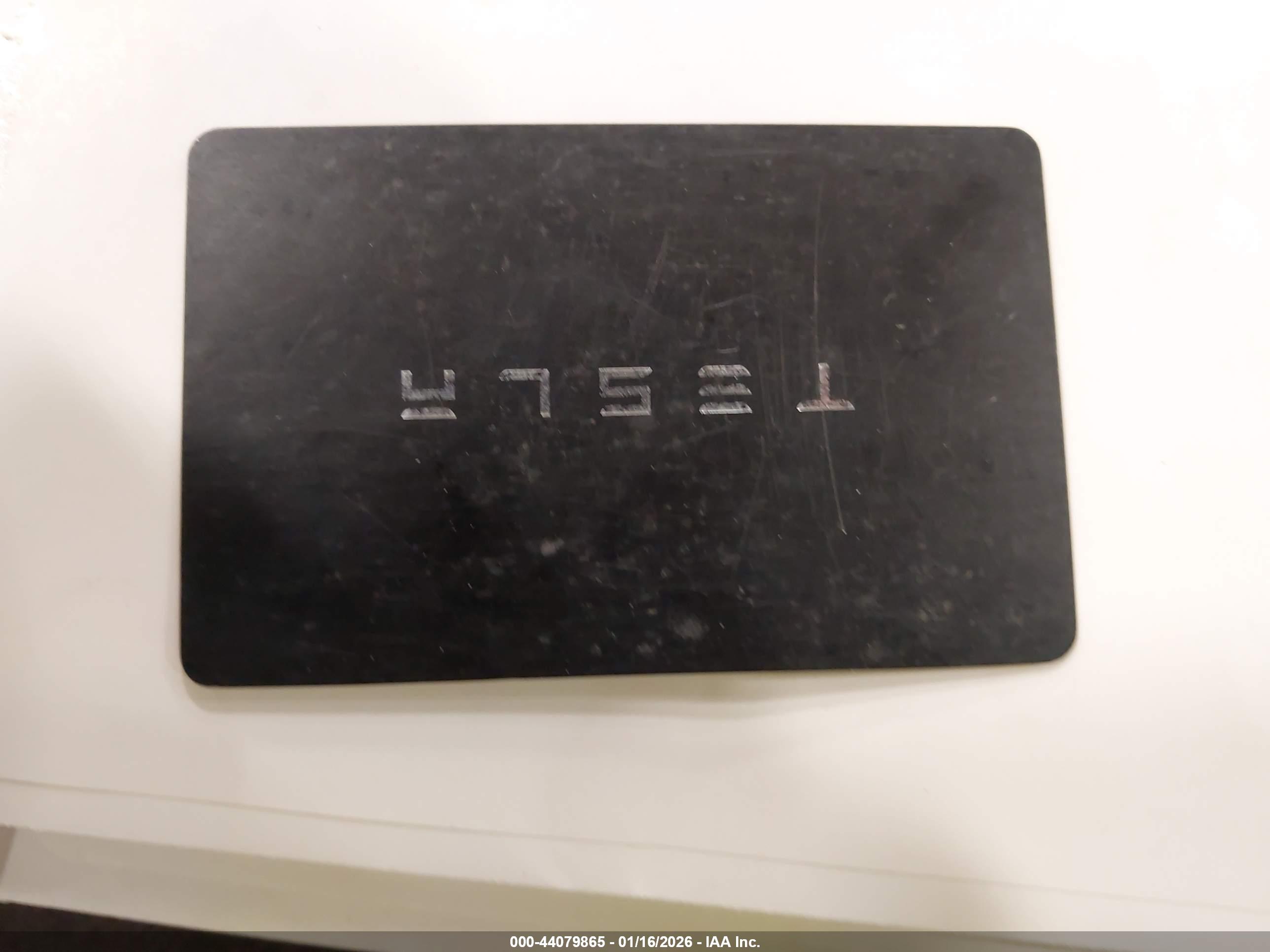 TESLA MODEL image 11