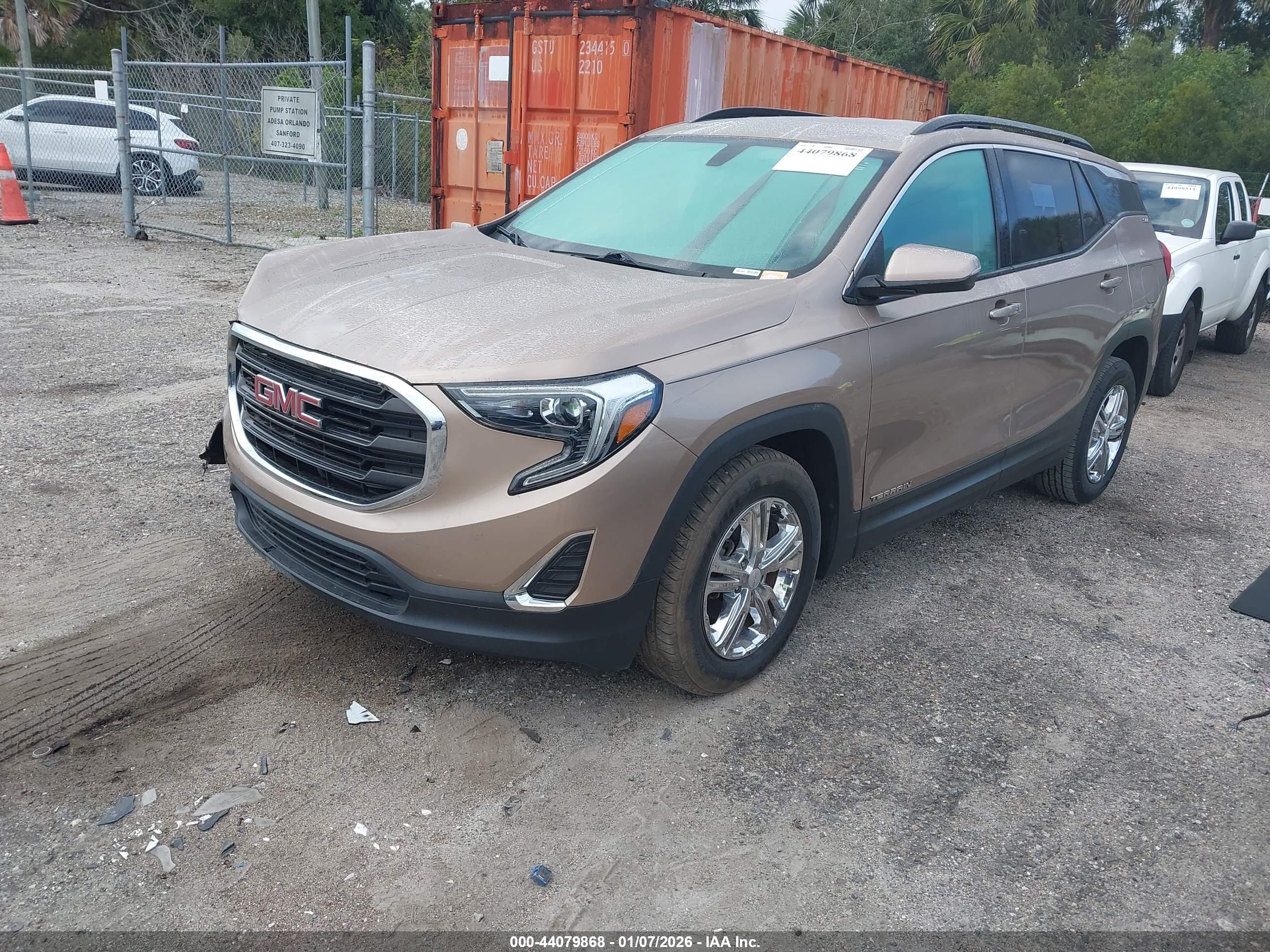 GMC TERRAIN image 2