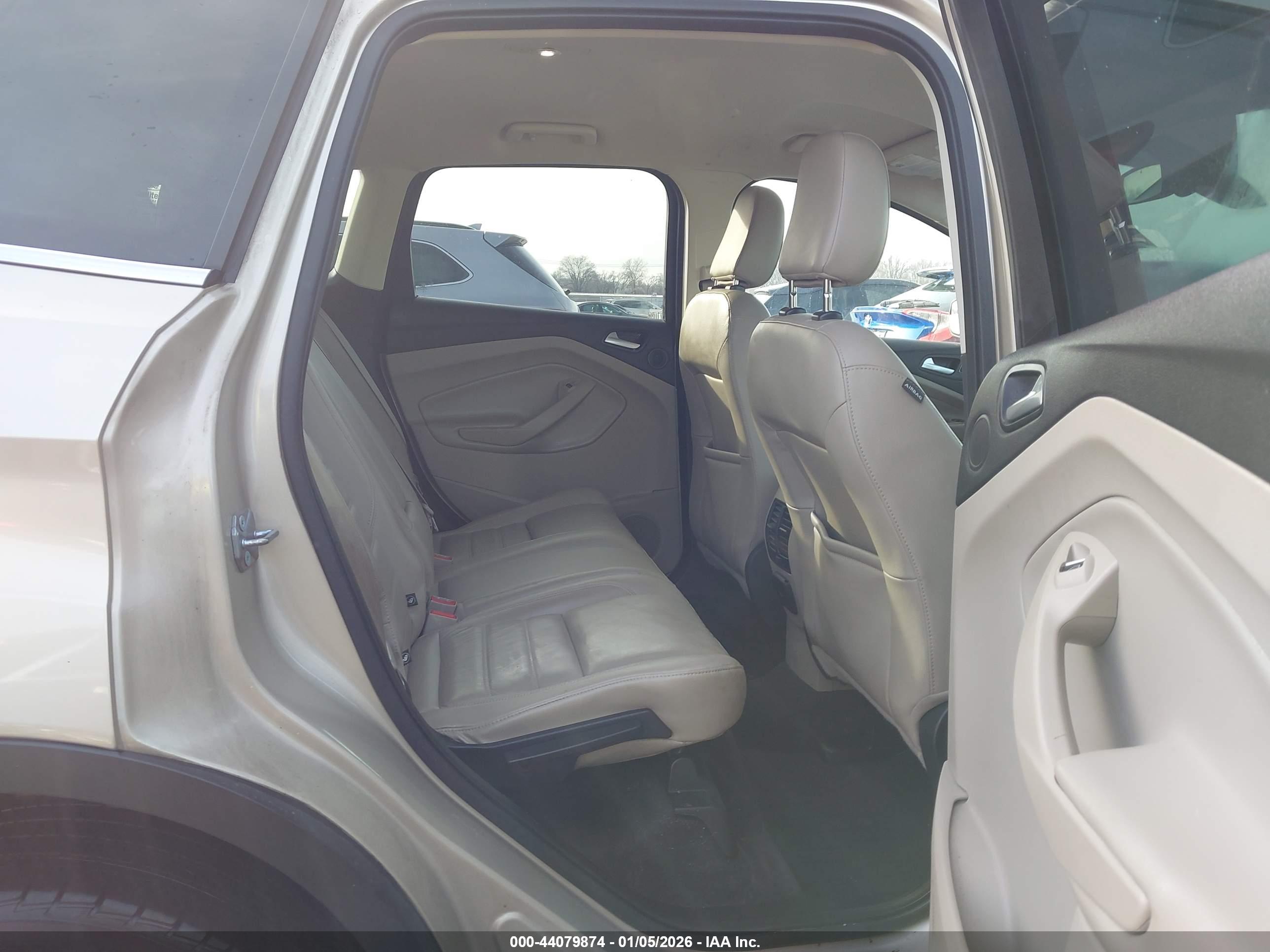 FORD ESCAPE image 8