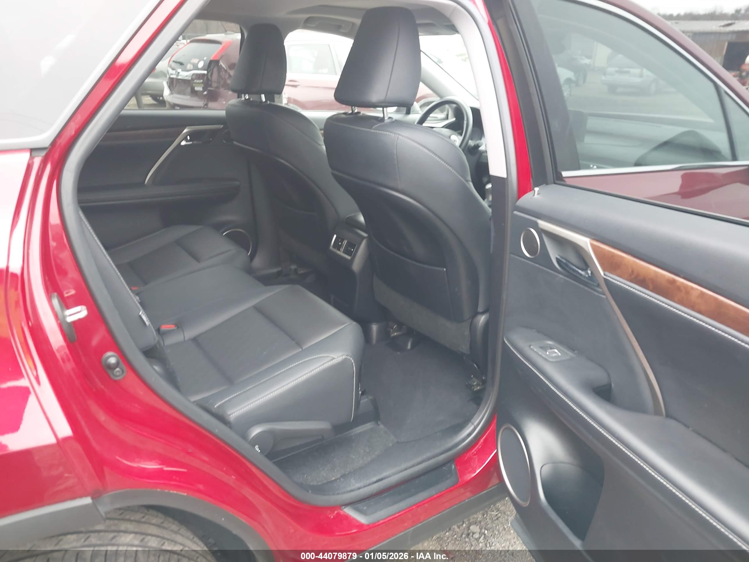 LEXUS RX image 8