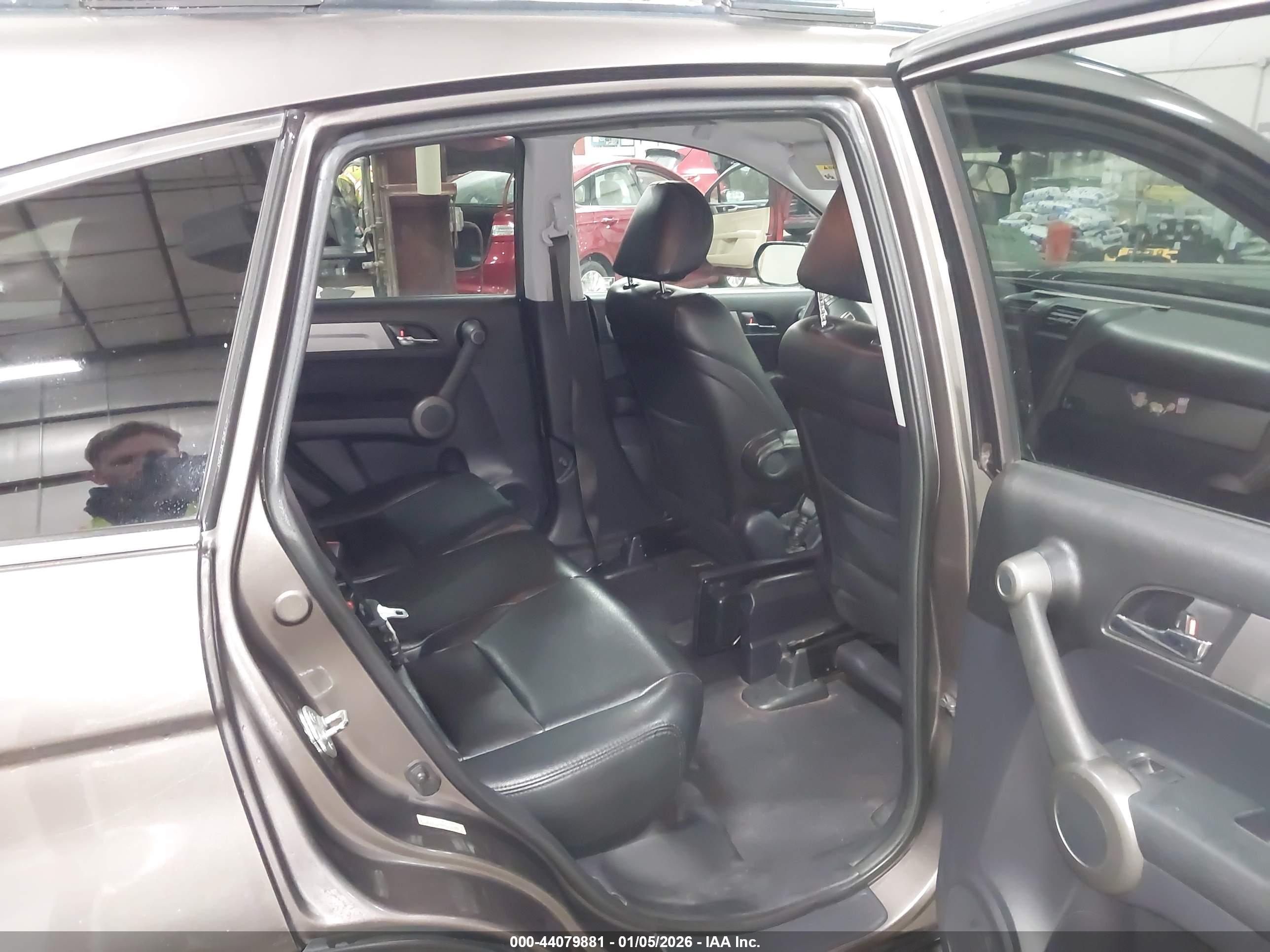 HONDA CR-V image 8